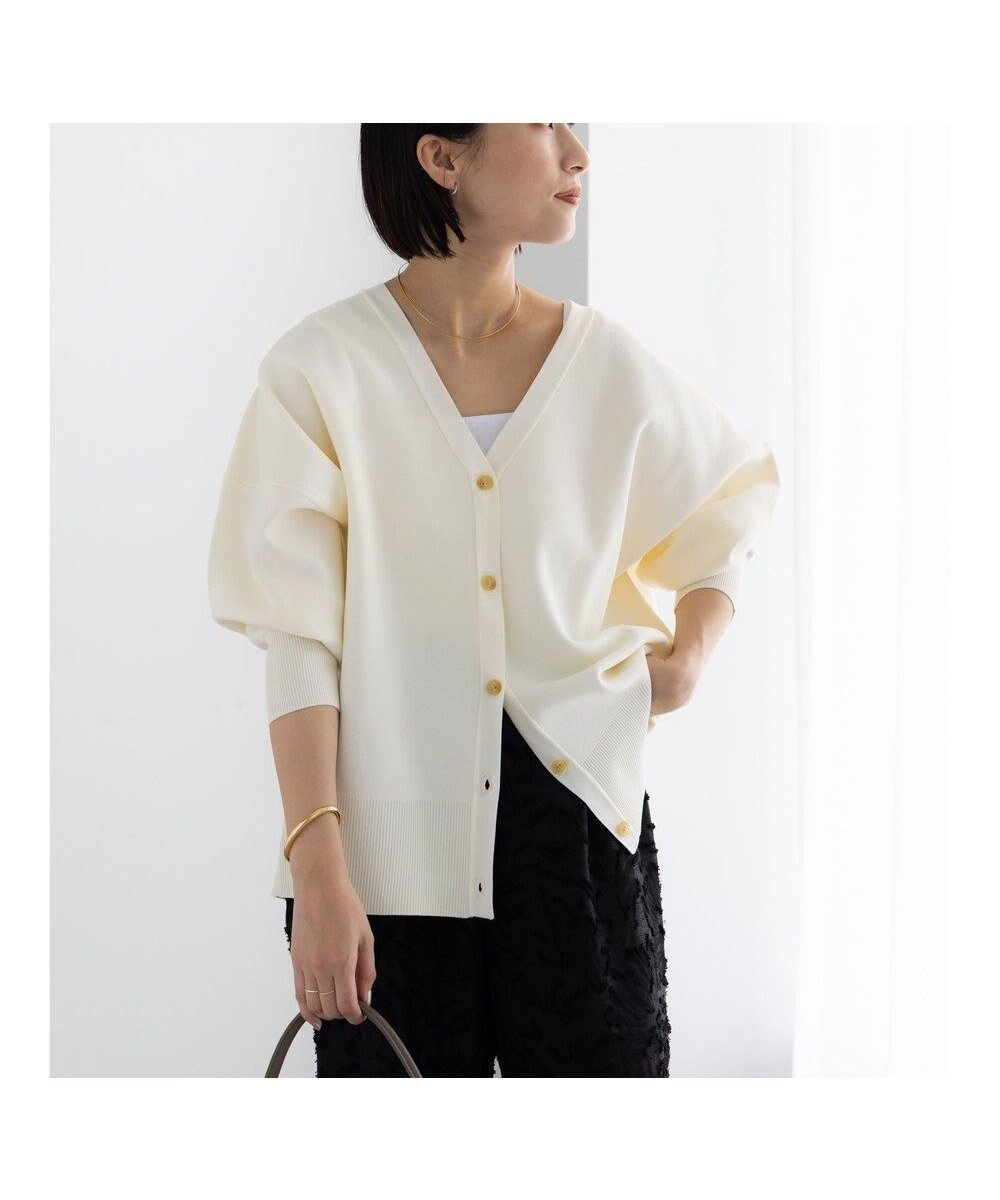 【テチチ/Te chichi】のコクーンVネックカーディガン インテリア・キッズ・メンズ・レディースファッション・服の通販 founy(ファニー) 　ファッション　Fashion　レディースファッション　Fashion for Women　トップス・カットソー　Cut & Sew Tops　ニット　Knit Tops & Sweaters　カーディガン・羽織り　Layered Style Cardigans　Vネックトップス　V-Neck Tops / V-Cut Neckline Shirts　カーディガン　Cardigan, Knitwear　コクーン　Cocoon, Cocoon Silhouette　セーター　Sweater, Knitwear　バランス　Balance, Style Balance　夏　Summer　S/S・春夏　SS, Spring/Summer, Warm Season　A/W・秋冬　Autumn/Winter　ビジネス 仕事 通勤　Business / Work / Commuting　オフホワイト|ID: prp329100004868528 ipo3291000000036278730