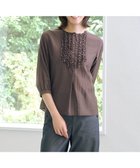 【ジェイ プレス/J.PRESS】の【洗える・速乾・接触冷感】リライムライトローン フリル ブラウス 人気、トレンドファッション・服の通販 founy(ファニー) ファッション Fashion レディースファッション Fashion for Women トップス・カットソー Cut & Sew Tops シャツ・ブラウス・オフィスカジュアル Elegant Blouses & Button-Ups 春 Spring 洗える Machine Washable カーディガン Cardigan, Knitwear ギャザー Gathered, Ruffled シルク Silk, 100% Silk ジャケット Jacket, Outerwear バランス Balance, Style Balance フリル Frill, Ruffle フロント Front, Front Design ミックス Mix, Mixed Style S/S・春夏 SS, Spring/Summer, Warm Season 日本製 Made In Japan 夏 Summer エレガント 上品 Elegant thumbnail ブラウン系|ID: prp329100004868589 ipo3291000000036279468