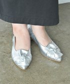 【ヌーベルローブオウ/nouvelleRobe Ou】の新色追加【本革・高反発】Butterfly knot ポインテッドトゥ パンプス 人気、トレンドファッション・服の通販 founy(ファニー) ファッション Fashion レディースファッション Fashion for Women クッション Cushion, Throw Pillow 抗菌 Antibacterial, Bacteria-Resistant シューズ Shoes, Footwear バレエ Ballet, Ballet Style ファブリック Fabric, Textile フィット Fit, Slim Fit フラット Flat, Flat Shoes モチーフ Motif, Design Theme おすすめ Recommended / Our Picks thumbnail シルバー|ID: prp329100004868590 ipo3291000000036279492