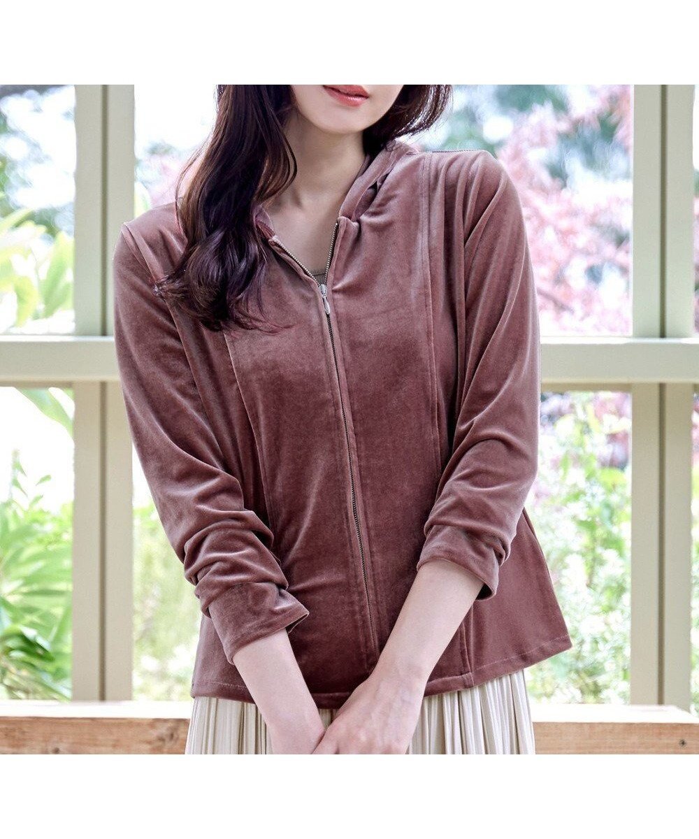【ティアクラッセ/Tiaclasse】の【洗える】ベロアショートパーカー 人気、トレンドファッション・服の通販 founy(ファニー) 　ファッション　Fashion　レディースファッション　Fashion for Women　トップス・カットソー　Cut & Sew Tops　レディースパーカー・カジュアルフーディー　Casual Hoodies & Sweatshirts　ベロアトップス　Velour Tops / Velvet-Look Items　アクセサリー　Fashion Accessories　ウォッシャブル　Machine Washable　春　Spring　洗える　Machine Washable　秋　Autumn　コンパクト　Compact, Small Size　シューズ　Shoes, Footwear　シンプル　Simple, Minimal　ストレッチ　Stretch, Stretchy Fabric　長袖　Long Sleeve, Full Sleeve　パーカー　Hoodie, Parka　フェミニン　Feminine, Girly　ベルベット　Velvet, Velvety　ベロア　Velour, Soft Velvet　ポケット　Pocket, Pocket Detail　冬　Winter / This Winter　A/W・秋冬　Autumn/Winter　再入荷　Restock / Back in Stock　エレガント 上品　Elegant　新作・新入荷　New Arrivals / New In　 other-1|ID: prp329100004868657 ipo3291000000036280552