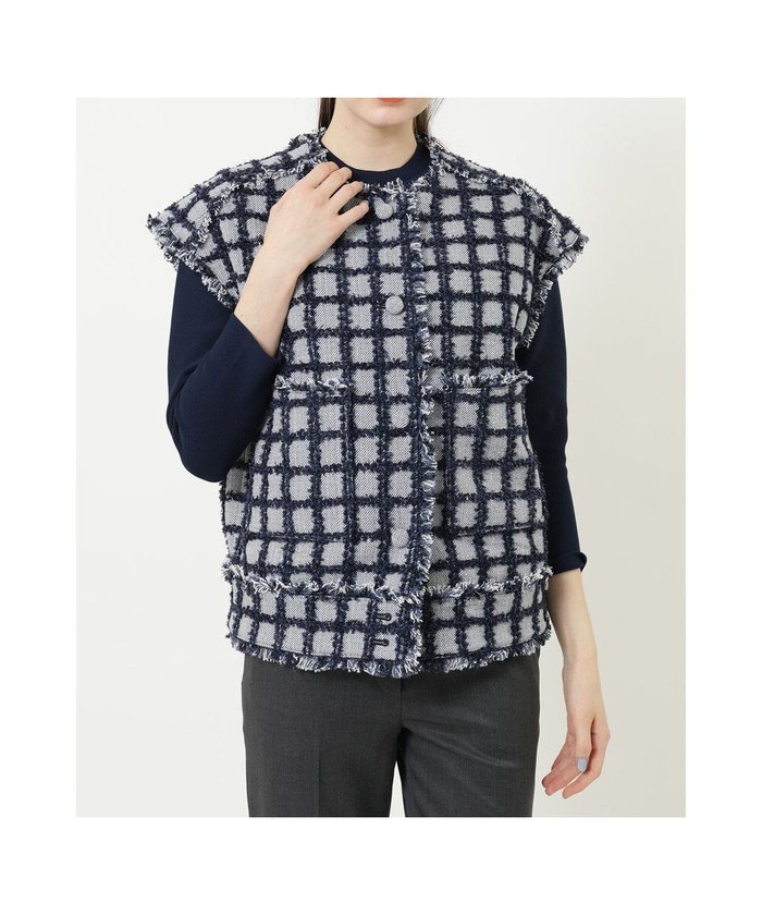 【ダックス/DAKS】のチェックツイードベスト インテリア・キッズ・メンズ・レディースファッション・服の通販 founy(ファニー) https://founy.com/ ファッション Fashion レディースファッション Fashion for Women アウター Coat / Outerwear Collection トップス・カットソー Cut & Sew Tops ベスト&ジレ / 重ね着スタイル Vests & Gilets インナー Innerwear ツイード／ツィード Choker, Choker Necklace デニム Denim, Jeans Material フェミニン Feminine, Girly ベスト Vest, Waistcoat リラックス Relax, Relaxed Fit 夏 Summer S/S・春夏 SS, Spring/Summer, Warm Season A/W・秋冬 Autumn/Winter |ID: prp329100004868679 ipo3291000000036281024