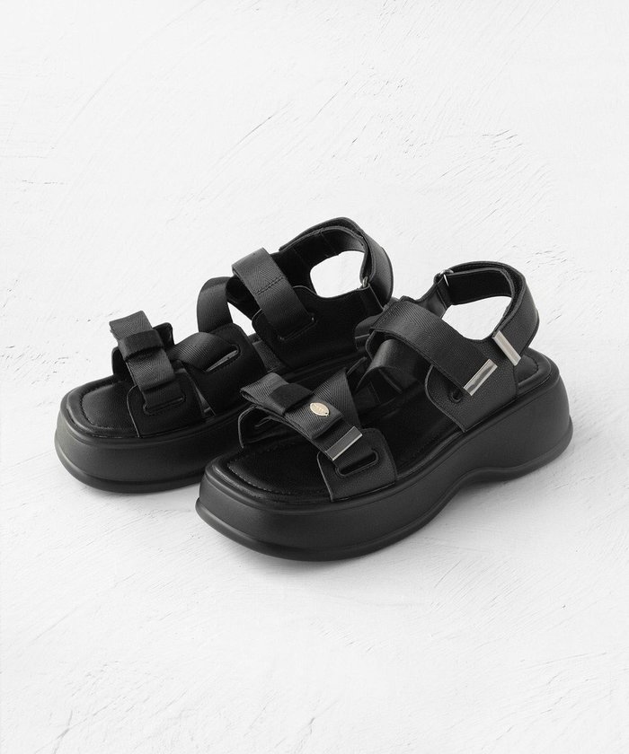 【トッカ/TOCCA】のCROSSING RIBBON SPORTS SANDALS サンダル インテリア・キッズ・メンズ・レディースファッション・服の通販 founy(ファニー) https://founy.com/ ファッション Fashion レディースファッション Fashion for Women スポーツウェア Functional & Stylish Sportswear サンダル&ミュール Sandals & Mules 2026年 2026 おすすめ Recommended / Our Picks インソール Shoe Insole クッション Cushion, Throw Pillow サンダル Sandals, Summer Shoes スポーツ Sports, Activewear デニム Denim, Jeans Material トレンド Trend, Trending Now ドレス Dress, One-Piece フェミニン Feminine, Girly メタル Metal, Metal Parts ラップ Wrap, Wrap Design リボン Ribbon, Bow ワンポイント One Point, Statement Accent 夏 Summer 春 Spring S/S・春夏 SS, Spring/Summer, Warm Season |ID: prp329100004868704 ipo3291000000036281237