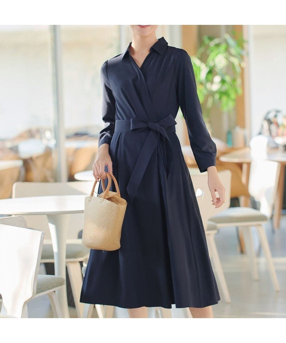 【ティアクラッセ/Tiaclasse】のカシュクールシャツワンピース インテリア・キッズ・メンズ・レディースファッション・服の通販 founy(ファニー) 　ファッション　Fashion　レディースファッション　Fashion for Women　ワンピース　Dresses　シャツワンピース / 1枚で着映えコーデ　Shirt Dresses　スキッパー　Skipper, Open Collar　ストライプ　Stripe, Striped Pattern　フロント　Front, Front Design　ポケット　Pocket, Pocket Detail　リボン　Ribbon, Bow　エレガント 上品　Elegant　ビジネス 仕事 通勤　Business / Work / Commuting　夏　Summer　春　Spring　S/S・春夏　SS, Spring/Summer, Warm Season　楽ちん　Easy Fit, Comfortable　無地　Plain, Solid Color　ネイビー|ID: prp329100004868707 ipo3291000000036281263