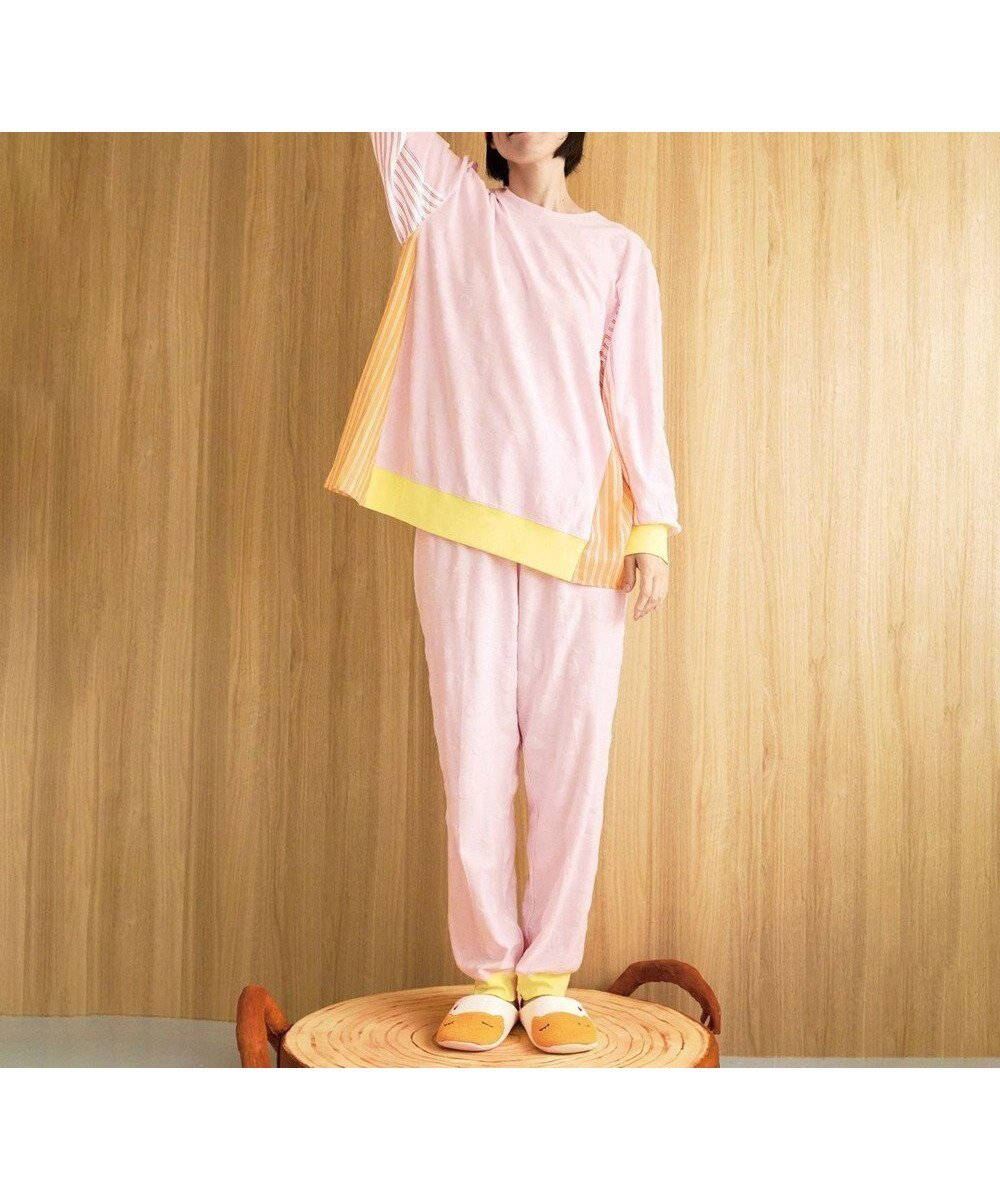 【ツモリチサト スリープ/tsumori chisato SLEEP】のツモリチサト パジャマ 長袖 長ズボン レディース UDX530/ワコール インテリア・キッズ・メンズ・レディースファッション・服の通販 founy(ファニー) 　ファッション　Fashion　レディースファッション　Fashion for Women　トップス・カットソー　Cut & Sew Tops　カラフル　Colorful Design　シンプル　Simple, Minimal　ストライプ　Stripe, Striped Pattern　パジャマ　Pajamas, Sleepwear　ボトム　Bottoms, Lower Wear　ポケット　Pocket, Pocket Detail　無地　Plain, Solid Color　長袖　Long Sleeve, Full Sleeve　ピンク|ID: prp329100004868740 ipo3291000000036281592