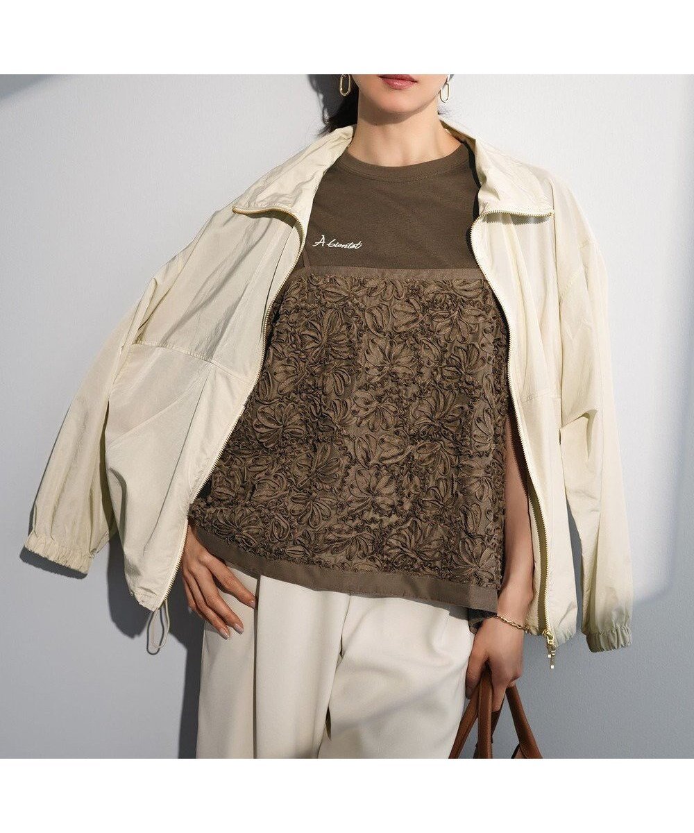 【23区/NIJYUSANKU】の【先行予約】ナイロンタイプライター ダブルジップ ブルゾン 人気、トレンドファッション・服の通販 founy(ファニー) 　ファッション　Fashion　レディースファッション　Fashion for Women　アウター　Coat / Outerwear Collection　レディースジャケット・軽アウター　Jackets　ブルゾンジャケット・スポーティアウター　Blouson Jackets　アウトドア　Outdoor Clothing　春　Spring　軽量　Lightweight, Ultra Light　ジャケット　Jacket, Outerwear　タイプライター　Typewriter Fabric, Crisp Cotton　ドローストリング　Drawstring, Pull Cord　フォルム　Silhouette, Form　ブルゾン　Blouson, Bomber Jacket　ラグジュアリー　Luxury, Elegant　S/S・春夏　SS, Spring/Summer, Warm Season　夏　Summer　2026年　2026　 other-1|ID: prp329100004868986 ipo3291000000036282692