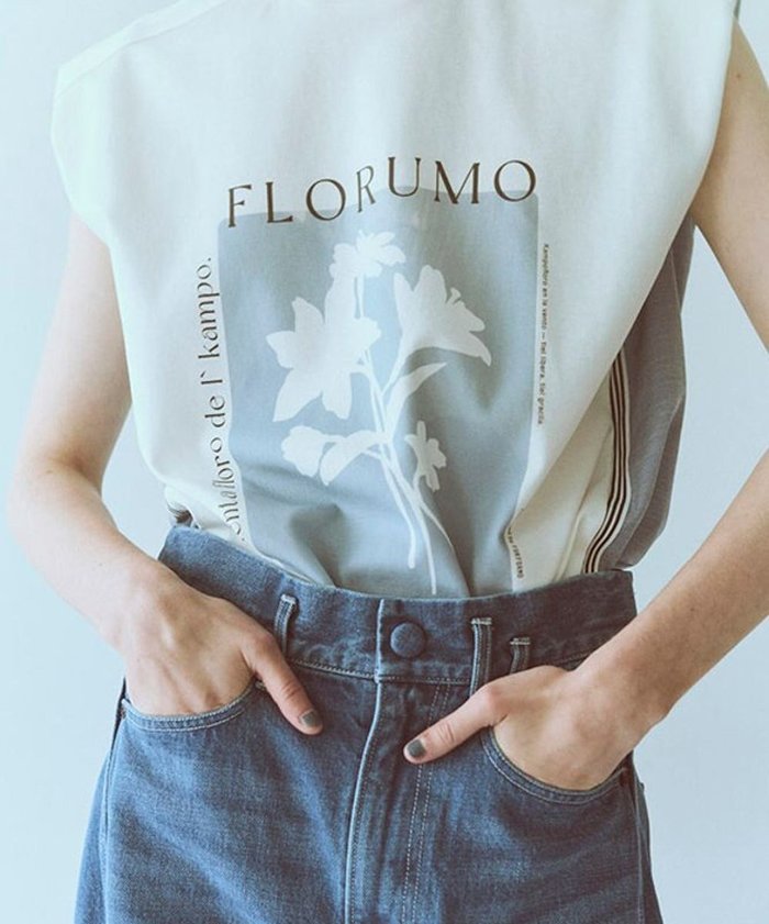 【フォルフォルモ/FORFORMO】のPrinted Design Tops プリンテッドデザイントップス インテリア・キッズ・メンズ・レディースファッション・服の通販 founy(ファニー) https://founy.com/ ファッション Fashion レディースファッション Fashion for Women トップス・カットソー Cut & Sew Tops 春 Spring ショルダー Shoulder, Shoulder Strap スラックス Slacks, Dress Pants スリム Slim, Slim Fit デニム Denim, Jeans Material ノースリーブ Sleeveless, No-Sleeve フォルム Silhouette, Form プリント Print, Printed Pattern ワイド Wide, Wide Fit A/W・秋冬 Autumn/Winter S/S・春夏 SS, Spring/Summer, Warm Season おすすめ Recommended / Our Picks 夏 Summer |ID: prp329100004869029 ipo3291000000036283202