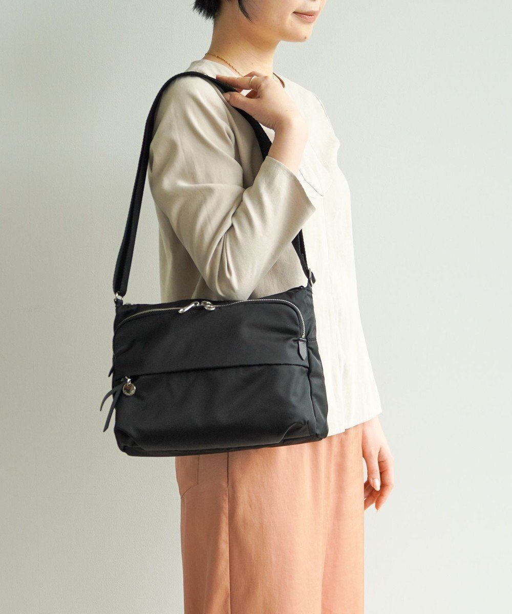 【エースバッグズアンドラゲッジ/ACE BAGS & LUGGAGE】のPROGRES サージュ ショルダーバッグ ヨコ 68372 プログレ 人気、トレンドファッション・服の通販 founy(ファニー) 　ファッション　Fashion　レディースファッション　Fashion for Women　エレガント 上品　Elegant　クッション　Cushion, Throw Pillow　シンプル　Simple, Minimal　チャーム　Charm, Pendant　トラベル　Travel, Travel Gear　フロント　Front, Front Design　ポケット　Pocket, Pocket Detail　リボン　Ribbon, Bow　 other-1|ID: prp329100004869264 ipo3291000000036287364