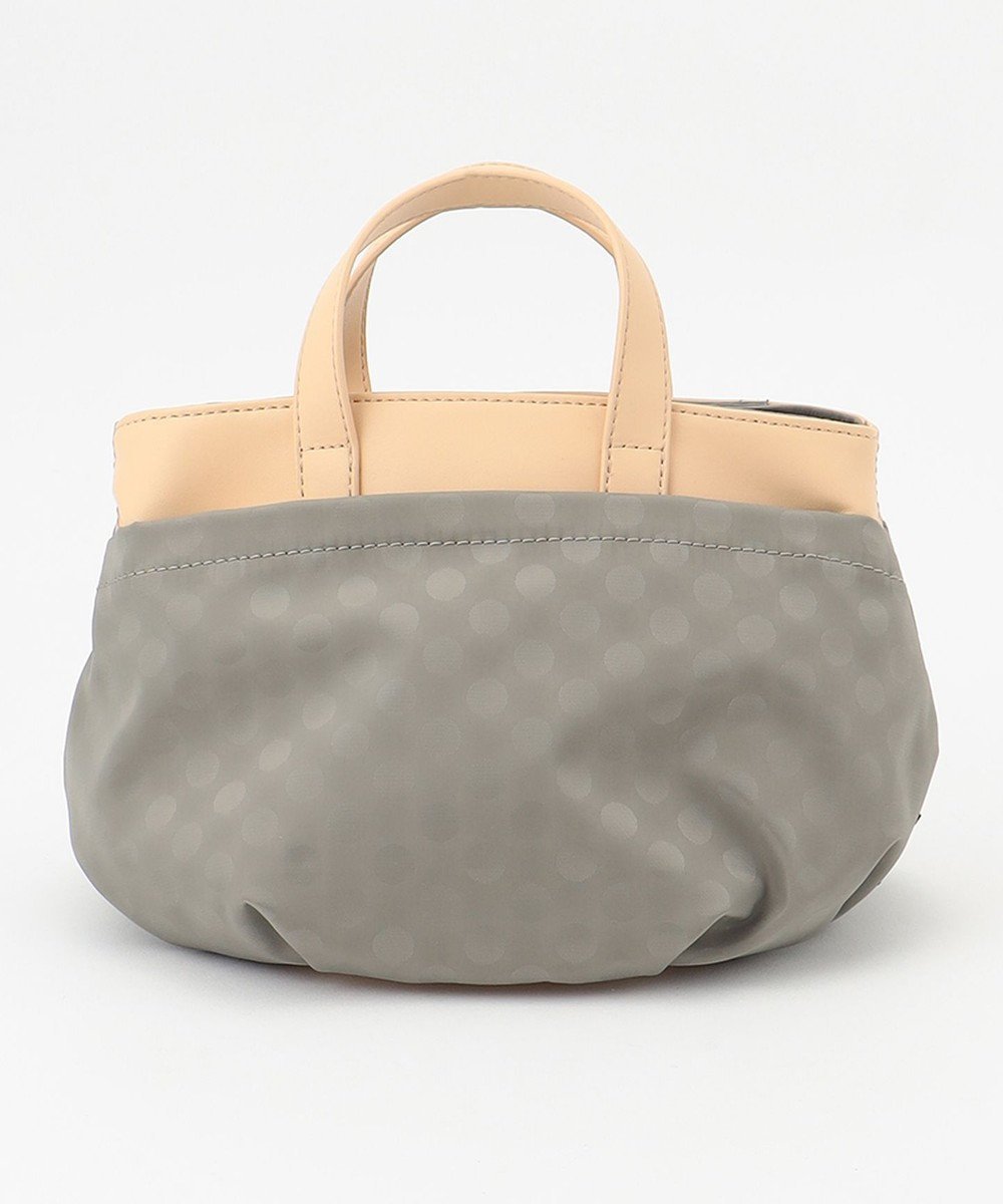 【イザック/Y'SACCS】のPolka Dots タックラウンド2WAYミニマムトート インテリア・キッズ・メンズ・レディースファッション・服の通販 founy(ファニー) 　ファッション　Fashion　レディースファッション　Fashion for Women　バッグ　Bags　ジャカード／ジャガード　Jacquard, Woven Pattern　スマート　Smart, Elegant　ドット　Polka Dot, Dot Pattern　定番　Standard, Basic Item　バケツ　Bucket, Bucket Style　フォルム　Silhouette, Form　ポケット　Pocket, Pocket Detail　マグネット　Magnet, Magnetic Closure　ラウンド　Round, Round Neck　エレガント 上品　Elegant　グレージュ|ID: prp329100004869286 ipo3291000000036287674