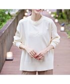 【ティアクラッセ/Tiaclasse】のエンボスロゴニットプルオーバー 人気、トレンドファッション・服の通販 founy(ファニー) ファッション Fashion レディースファッション Fashion for Women トップス・カットソー Cut & Sew Tops ニット Knit Tops & Sweaters カジュアルプルオーバー・ニットトップス Pullovers & Knit Tops / Casual Pullovers 洗える Machine Washable 秋 Autumn シューズ Shoes, Footwear シンプル Simple, Minimal スリット Slit, Slit Detail セーター Sweater, Knitwear チュニック Tunic, Long Top 長袖 Long Sleeve, Full Sleeve ポケット Pocket, Pocket Detail ラウンド Round, Round Neck 楽ちん Easy Fit, Comfortable 冬 Winter / This Winter A/W・秋冬 Autumn/Winter 再入荷 Restock / Back in Stock 新作・新入荷 New Arrivals / New In thumbnail オフホワイト|ID: prp329100004869294 ipo3291000000036287809