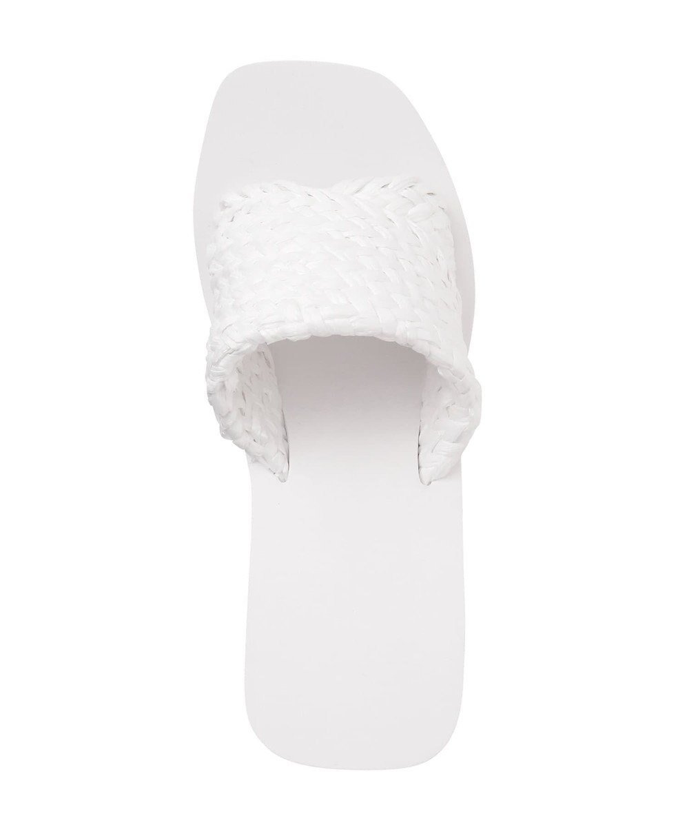 【三愛水着楽園/San-ai Resort】の【SALE】スクエア編み込みビーチサンダル【San-ai Resort(サンアイリゾート)】 人気、トレンドファッション・服の通販 founy(ファニー) 　ファッション　Fashion　レディースファッション　Fashion for Women　クッション　Cushion, Throw Pillow　サンダル　Sandals, Summer Shoes　スクエア　Square, Square Shape　トレンド　Trend, Trending Now　ビーチ　Beach, Seaside　メッシュ　Mesh, Net Fabric　厚底　Platform Shoes　夏　Summer　S/S・春夏　SS, Spring/Summer, Warm Season　A/W・秋冬　Autumn/Winter　軽量　Lightweight, Ultra Light　 other-1|ID: prp329100004869319 ipo3291000000036288235