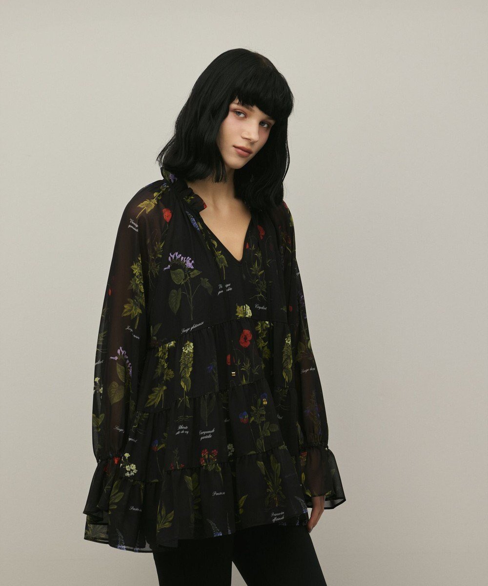 【グレース コンチネンタル/GRACE CONTINENTAL】のボタニカルプリントチュニックトップ インテリア・キッズ・メンズ・レディースファッション・服の通販 founy(ファニー) 　ファッション　Fashion　レディースファッション　Fashion for Women　トップス・カットソー　Cut & Sew Tops　シャツ・ブラウス・オフィスカジュアル　Elegant Blouses & Button-Ups　プリント　Print, Printed Pattern　夏　Summer　春　Spring　S/S・春夏　SS, Spring/Summer, Warm Season　ブラック|ID: prp329100004869330 ipo3291000000036288457