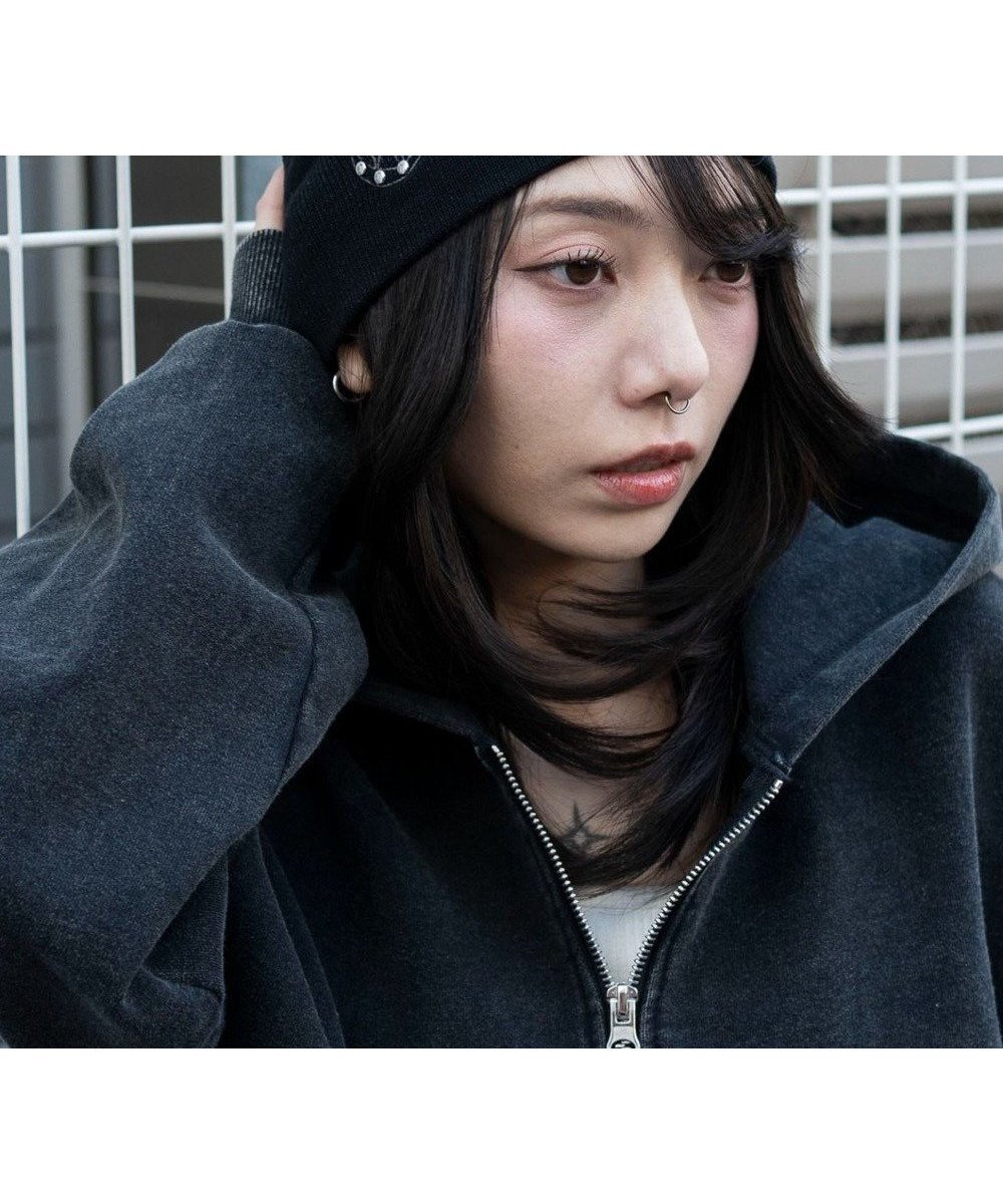 【ウィゴー/WEGO】のロゴ刺繍スタッズビーニー インテリア・キッズ・メンズ・レディースファッション・服の通販 founy(ファニー) 　ファッション　Fashion　レディースファッション　Fashion for Women　トップス・カットソー　Cut & Sew Tops　ニット　Knit Tops & Sweaters　キャップ&ハット　Hats & Caps　キャップ　Cap, Baseball Cap　クラシカル　Classical, Vintage-Inspired　スタッズ　Studs, Metal Accents　スマホ　Smartphone, Mobile Device　トレンド　Trend, Trending Now　帽子　Hat, Headwear　ブラック|ID: prp329100004869361 ipo3291000000036288848