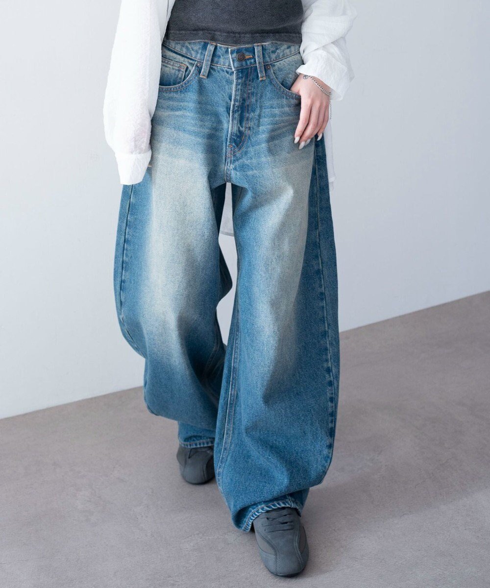 【ウィゴー/WEGO】のワイドカーブデニムパンツ インテリア・キッズ・メンズ・レディースファッション・服の通販 founy(ファニー) 　ファッション　Fashion　レディースファッション　Fashion for Women　パンツ　Pants & Trousers　デニムパンツ・ジーンズ・美脚デニム　Denim Jeans & Pants　春　Spring　秋　Autumn　コンパクト　Compact, Small Size　ショート　Short, Short Length　シンプル　Simple, Minimal　スウェット / スエット　Sweatshirt, Sweatwear　スニーカー　Sneakers, Trainers　スマホ　Smartphone, Mobile Device　デニム　Denim, Jeans Material　トレンド　Trend, Trending Now　バランス　Balance, Style Balance　パターン　Pattern, Design Print　フィット　Fit, Slim Fit　冬　Winter / This Winter　S/S・春夏　SS, Spring/Summer, Warm Season　夏　Summer　デニム中濃加工色|ID: prp329100004869363 ipo3291000000036288861
