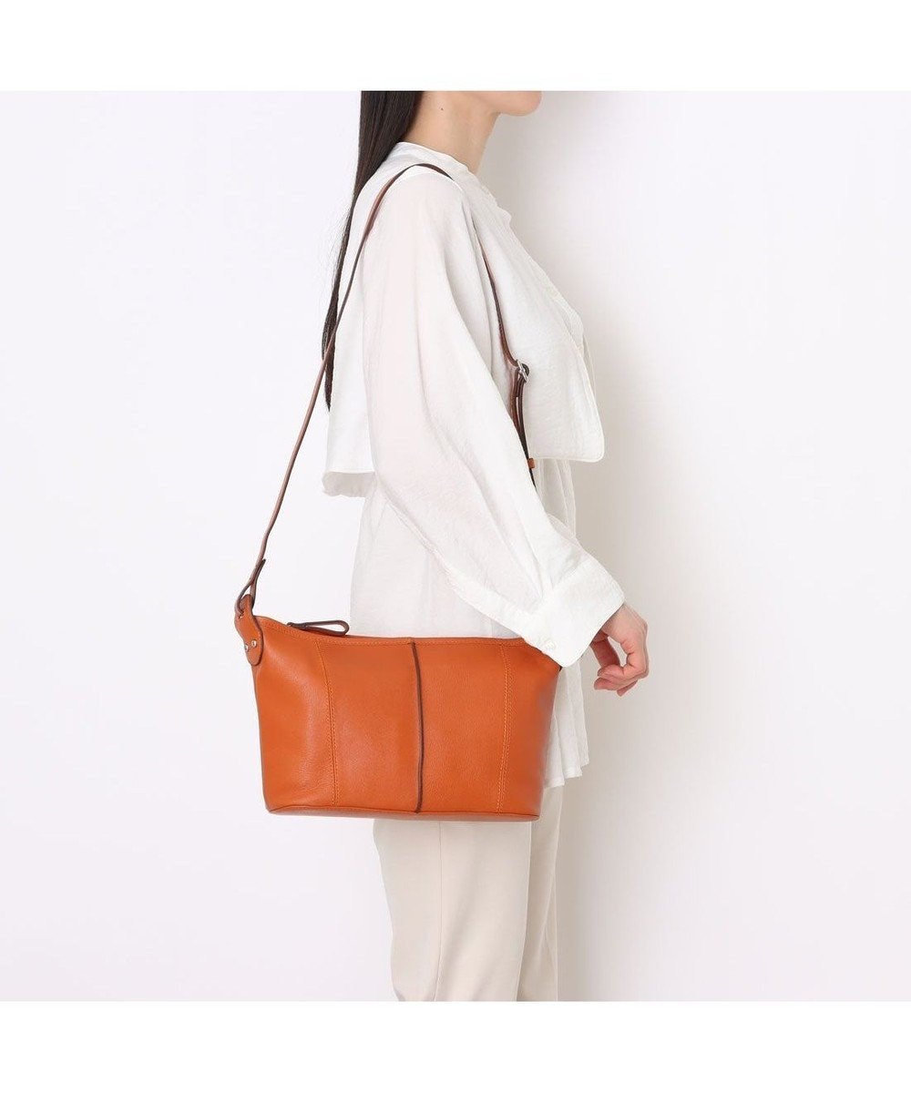 【アンビリオン/UNBILLION】のアトランタ ATLANTA / やぎ革軽量ショルダーS インテリア・キッズ・メンズ・レディースファッション・服の通販 founy(ファニー) 　ファッション　Fashion　レディースファッション　Fashion for Women　ショルダー　Shoulder, Shoulder Strap　シンプル　Simple, Minimal　財布　Wallet, Purse　軽量　Lightweight, Ultra Light　キャメル|ID: prp329100004869372 ipo3291000000036288966