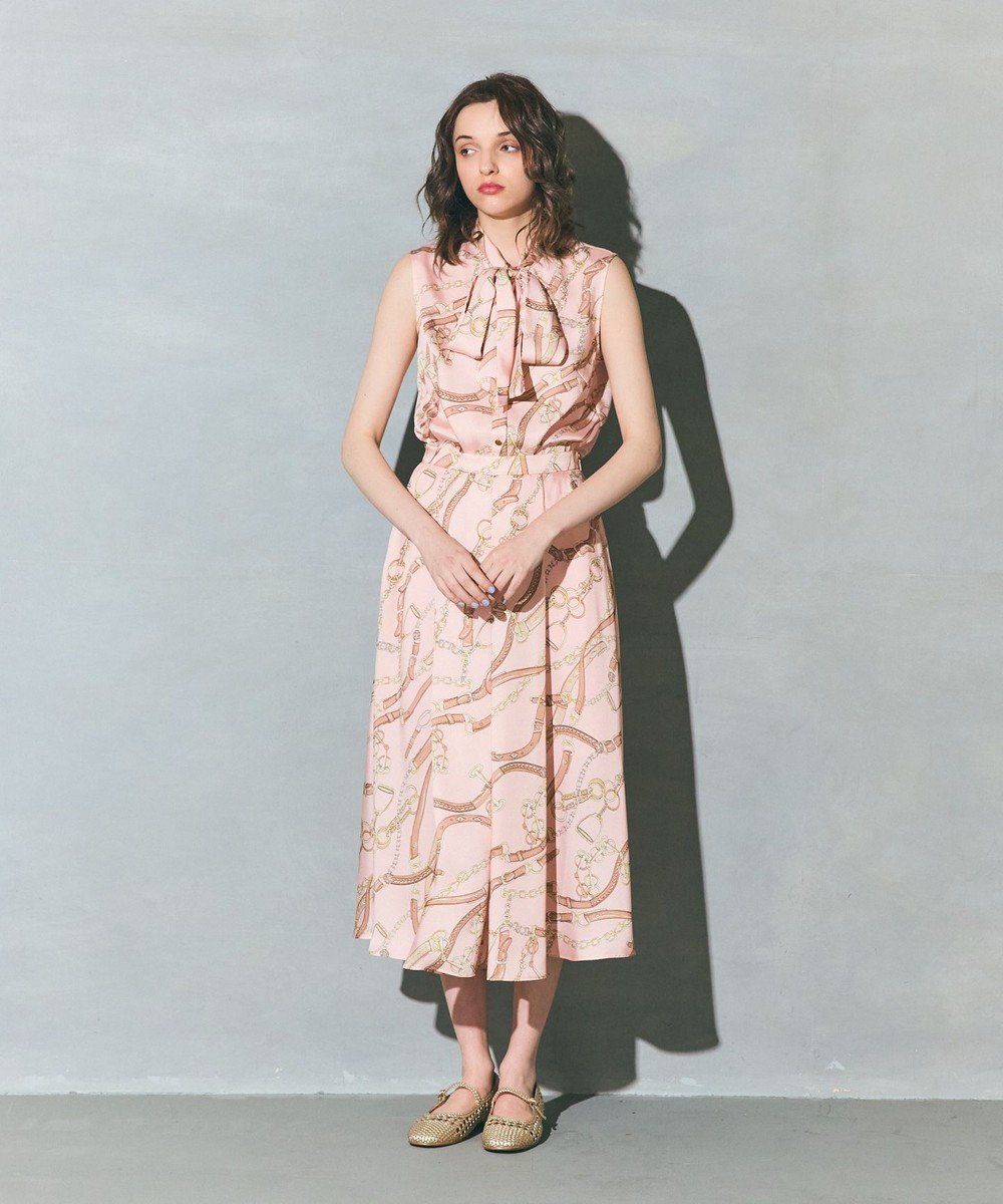 【グレース コンチネンタル/GRACE CONTINENTAL】のチェーンプリントボウタイブラウス 人気、トレンドファッション・服の通販 founy(ファニー) 　ファッション　Fashion　レディースファッション　Fashion for Women　トップス・カットソー　Cut & Sew Tops　シャツ・ブラウス・オフィスカジュアル　Elegant Blouses & Button-Ups　イタリア　Italy　チェーン　Chain, Chain Strap　ツイル　Twist, Twisted Detail　ノースリーブ　Sleeveless, No-Sleeve　プリント　Print, Printed Pattern　夏　Summer　春　Spring　S/S・春夏　SS, Spring/Summer, Warm Season　 other-1|ID: prp329100004869419 ipo3291000000036289390