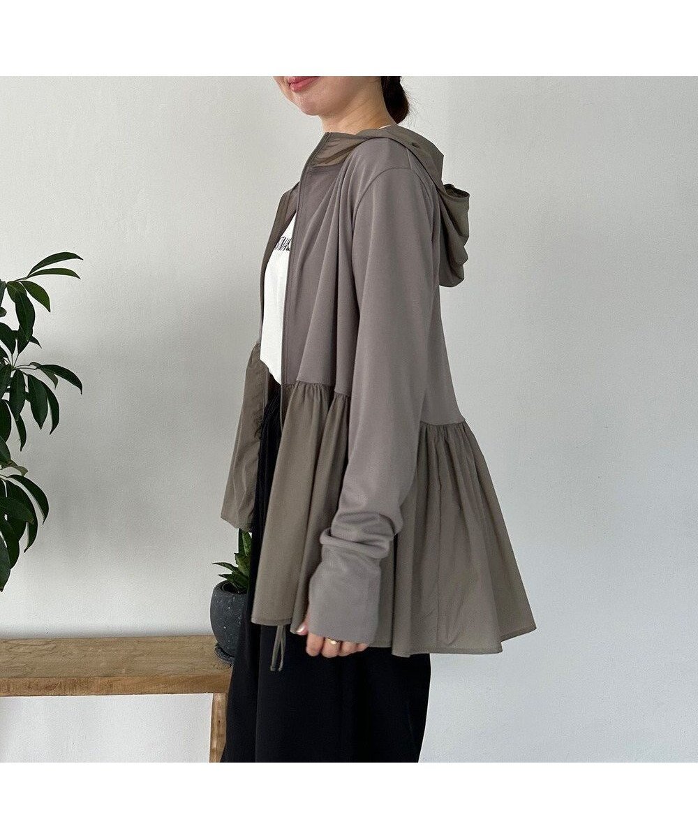 【アンフィーロ 自由区/UNFILO】のペプラムフーディラッシュガード 2024年版 インテリア・キッズ・メンズ・レディースファッション・服の通販 founy(ファニー) 　ファッション　Fashion　レディースファッション　Fashion for Women　トップス・カットソー　Cut & Sew Tops　レディースパーカー・カジュアルフーディー　Casual Hoodies & Sweatshirts　春　Spring　ショート　Short, Short Length　ストレッチ　Stretch, Stretchy Fabric　セットアップ　Set-Up, Coordinated Outfit　パーカー　Hoodie, Parka　ペプラム　Peplum, Flared Hem　ポケット　Pocket, Pocket Detail　S/S・春夏　SS, Spring/Summer, Warm Season　夏　Summer　エレガント 上品　Elegant　サンド|ID: prp329100004869861 ipo3291000000036294967