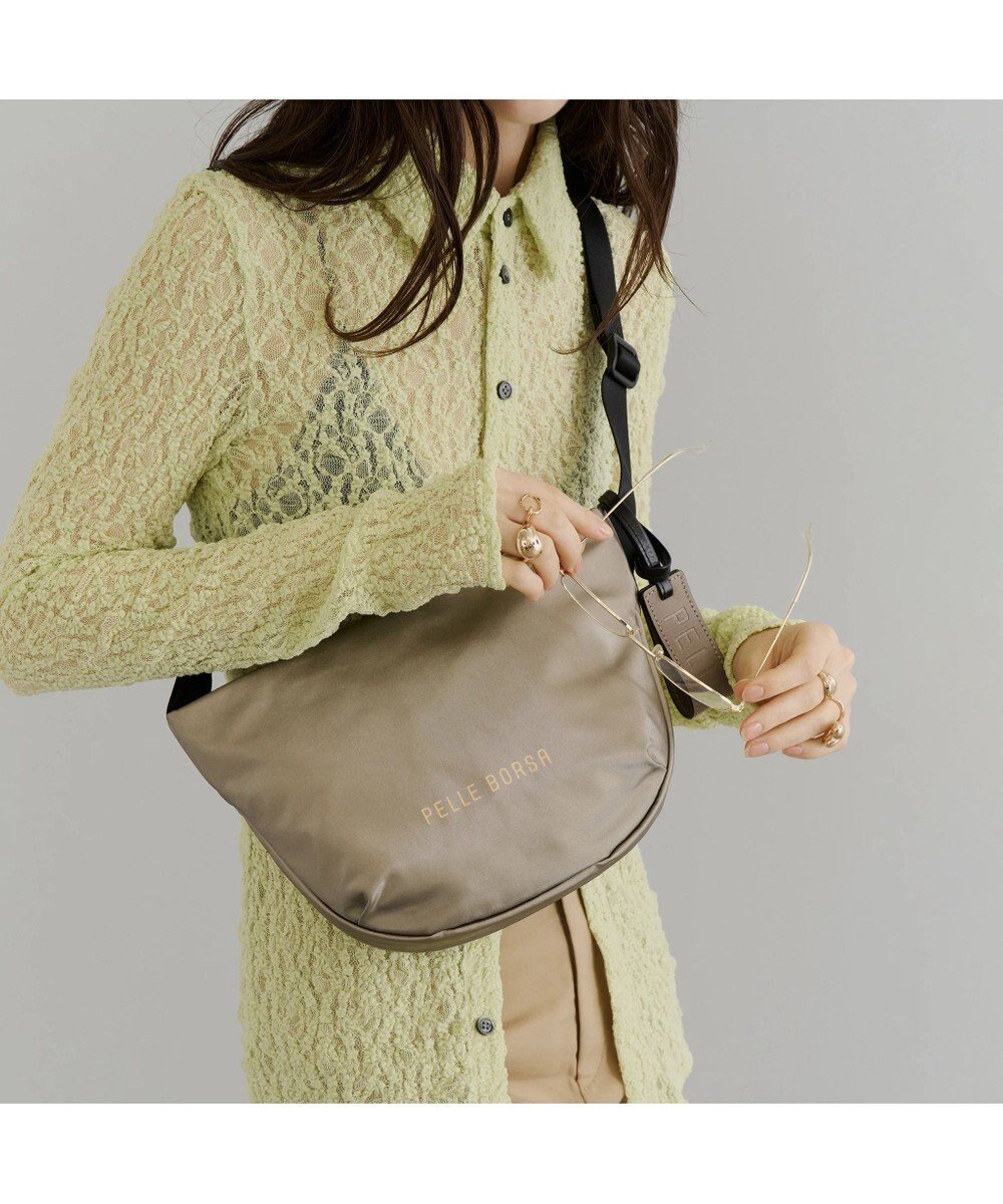 【ペレボルサ/PELLE BORSA】のコンパクトラウンドショルダー Cheers チアーズ 4686 インテリア・キッズ・メンズ・レディースファッション・服の通販 founy(ファニー) 　ファッション　Fashion　レディースファッション　Fashion for Women　コンパクト　Compact, Small Size　抗菌　Antibacterial, Bacteria-Resistant　軽量　Lightweight, Ultra Light　ショルダー　Shoulder, Shoulder Strap　財布　Wallet, Purse　フィット　Fit, Slim Fit　プリント　Print, Printed Pattern　ポケット　Pocket, Pocket Detail　ポーチ　Pouch, Small Case　ラウンド　Round, Round Neck　リラックス　Relax, Relaxed Fit　おすすめ　Recommended / Our Picks　旅行　Travel　エレガント 上品　Elegant　トープ|ID: prp329100004869951 ipo3291000000036295362