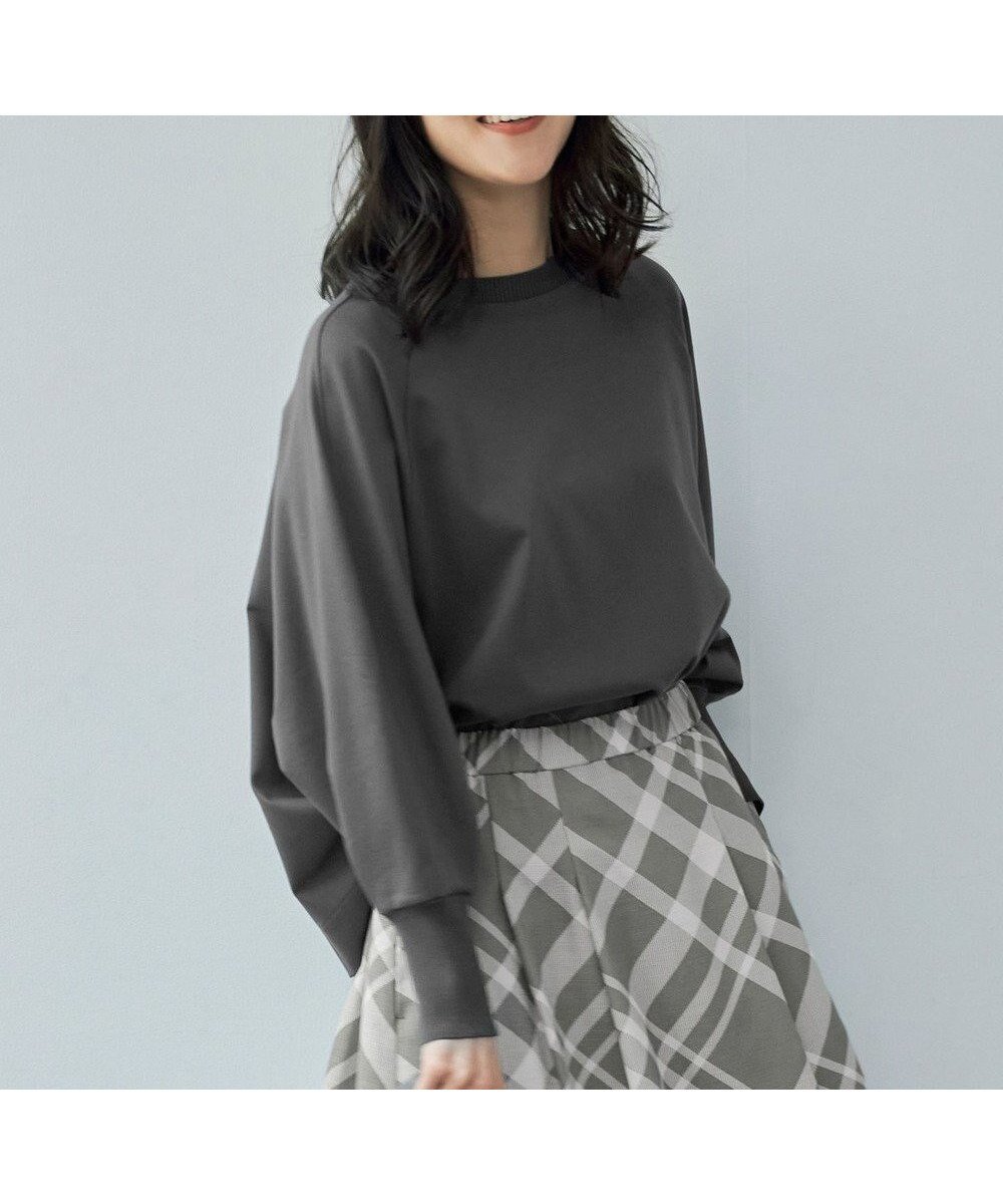 【自由区/JIYU-KU】の【セットアップ対応・洗える】エアーポンチ カットソー インテリア・キッズ・メンズ・レディースファッション・服の通販 founy(ファニー) 　ファッション　Fashion　レディースファッション　Fashion for Women　トップス・カットソー　Cut & Sew Tops　シャツ・ブラウス・オフィスカジュアル　Elegant Blouses & Button-Ups　ロングTシャツ・Tシャツ　Longline T-Shirts & Tees　カットソー・ベーシックTシャツ　Cut-and-Sewn Tops / Stretch Tees & Basics　セットアップ　Matching Sets　レディーストップス・ブラウス　Tops & Blouses / Assorted Women's Tops　おすすめ　Recommended / Our Picks　カットソー　Cut and Sewn Top　セットアップ　Set-Up, Coordinated Outfit　リラックス　Relax, Relaxed Fit　洗える　Machine Washable　A/W・秋冬　Autumn/Winter　チャコール|ID: prp329100004869971 ipo3291000000036295466