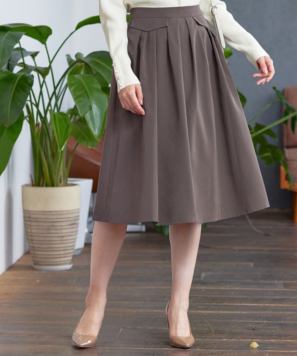 【ティアクラッセ/Tiaclasse】のフラップポケットタックフレアスカート インテリア・キッズ・メンズ・レディースファッション・服の通販 founy(ファニー) 　ファッション　Fashion　レディースファッション　Fashion for Women　スカート　Skirts　Aライン・フレアスカート　A-Line & Flared Skirts　アクセサリー　Fashion Accessories　春　Spring　秋　Autumn　カーディガン　Cardigan, Knitwear　シンプル　Simple, Minimal　チュニック　Tunic, Long Top　フェミニン　Feminine, Girly　フラップ　Flap, Flap Pocket　フレア　Flare, Flared　ベーシック　Basic, Essential　ポケット　Pocket, Pocket Detail　無地　Plain, Solid Color　ロング　Long, Long-Length　A/W・秋冬　Autumn/Winter　再入荷　Restock / Back in Stock　夏　Summer　新作・新入荷　New Arrivals / New In　モカ|ID: prp329100004869988 ipo3291000000036295602
