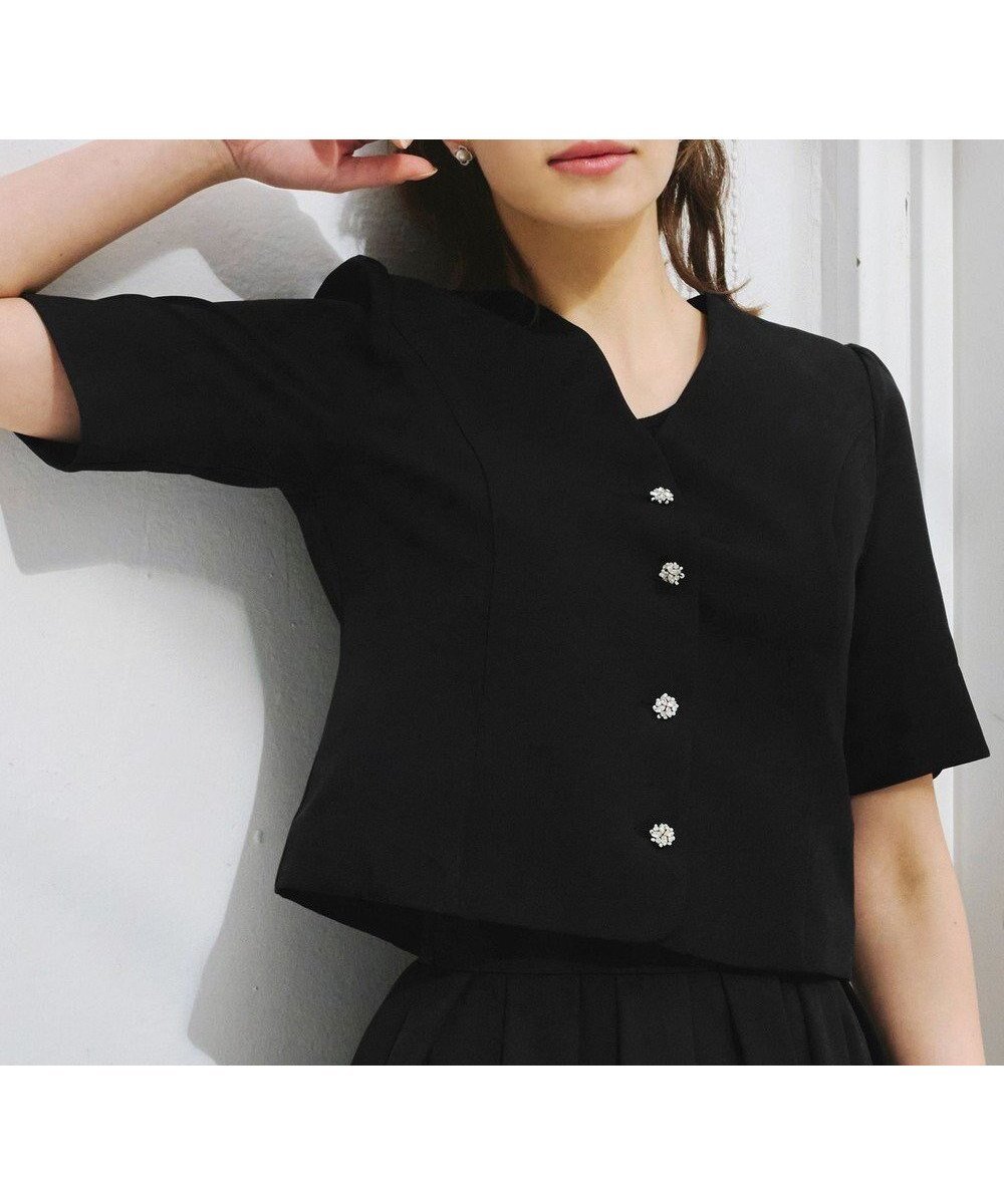 【ティアクラッセ/Tiaclasse】の【洗える】ビジューボタン半袖ジャレロ インテリア・キッズ・メンズ・レディースファッション・服の通販 founy(ファニー) 　ファッション　Fashion　レディースファッション　Fashion for Women　アウター　Coat / Outerwear Collection　ボレロ・ショート丈ジャケット / ドレス羽織りに　Boleros & Short Jackets　アクセサリー　Fashion Accessories　カーディガン　Cardigan, Knitwear　ジャケット　Jacket, Outerwear　チュニック　Tunic, Long Top　フロント　Front, Front Design　ボレロ　Bolero, Short Cardigan　ポケット　Pocket, Pocket Detail　再入荷　Restock / Back in Stock　半袖　Short Sleeve, Half Sleeve　夏　Summer　新作・新入荷　New Arrivals / New In　春　Spring　S/S・春夏　SS, Spring/Summer, Warm Season　洗える　Machine Washable　ブラック|ID: prp329100004869989 ipo3291000000036295607