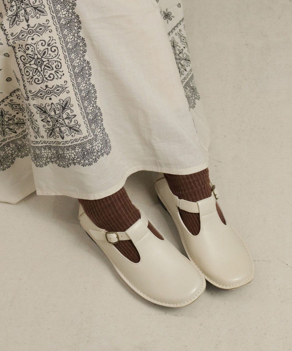 【リーガル フットコミュニティ/REGAL FOOT COMMUNITY】の【アールドット】S20C Tストラップシューズ 人気、トレンドファッション・服の通販 founy(ファニー) ファッション Fashion レディースファッション Fashion for Women シャーリング Shirring, Ruched シューズ Shoes, Footwear ストラップシューズ Strap Shoes, Mary Janes スニーカー Sneakers, Trainers ソックス Socks, Hosiery ドット Polka Dot, Dot Pattern 人気 Popular, Best Seller フィット Fit, Slim Fit フラット Flat, Flat Shoes ベーシック Basic, Essential ラップ Wrap, Wrap Design A/W・秋冬 Autumn/Winter S/S・春夏 SS, Spring/Summer, Warm Season 夏 Summer エレガント 上品 Elegant other-1|ID: prp329100004870047 ipo3291000000036296008