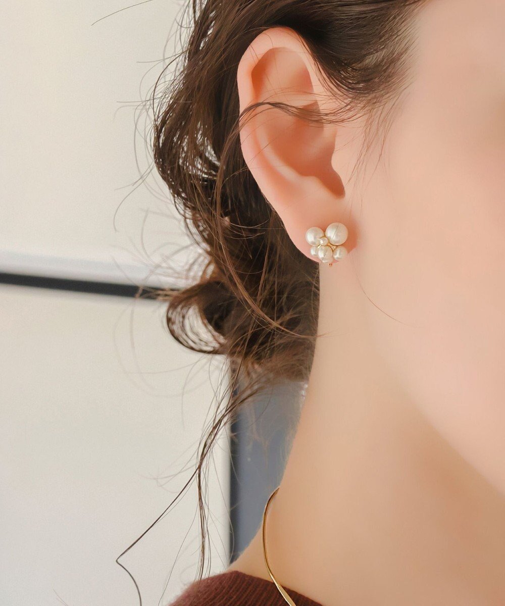【フィービィー/phoebe】の≪TV番組着用商品≫【痛くないシリーズ】ファンシーパールライトフィットイヤリング 人気、トレンドファッション・服の通販 founy(ファニー) 　ファッション　Fashion　レディースファッション　Fashion for Women　ジュエリー　Jewelry　ファッションリング　Fashion Rings　イヤリング・フープ・ドロップタイプ　Hoop, Drop & Clip Earrings　アクセサリー　Fashion Accessories　イヤリング　Earrings　パール　Pearl, Pearl Accent　ランダム　Random, Irregular　エレガント 上品　Elegant　軽量　Lightweight, Ultra Light　 other-1|ID: prp329100004870319 ipo3291000000036299620