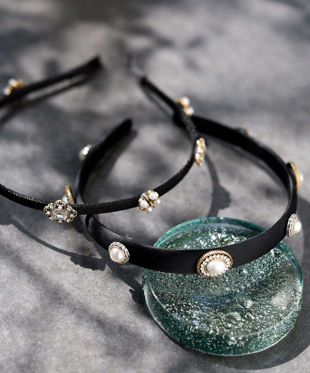 【ティアクラッセ/Tiaclasse】のビジュー付きカチューシャ インテリア・キッズ・メンズ・レディースファッション・服の通販 founy(ファニー) 　ファッション　Fashion　レディースファッション　Fashion for Women　シュシュ&ヘアアクセ/ヘアアレンジ　Scrunchies & Hair Accessories　アクセサリー　Fashion Accessories　チュニック　Tunic, Long Top　ビジュー　Bijou, Jewel-like Accent　フェミニン　Feminine, Girly　ヘアアクセ　Hair Accessory, Hair Clip　再入荷　Restock / Back in Stock　新作・新入荷　New Arrivals / New In　結婚式　Wedding　ブラック|ID: prp329100004870374 ipo3291000000036299930