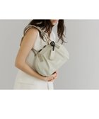 【ペレボルサ/PELLE BORSA】のラウンドボストン Cheers チアーズ 5212 人気、トレンドファッション・服の通販 founy(ファニー) ファッション Fashion レディースファッション Fashion for Women コンパクト Compact, Small Size スマート Smart, Elegant フォルム Silhouette, Form ボストン Boston ボストンバッグ Boston Bag, Retro Bag ポケット Pocket, Pocket Detail ラウンド Round, Round Neck ループ Loop, Loop Knit おすすめ Recommended / Our Picks エレガント 上品 Elegant thumbnail アイボリー|ID: prp329100004870434 ipo3291000000036300131
