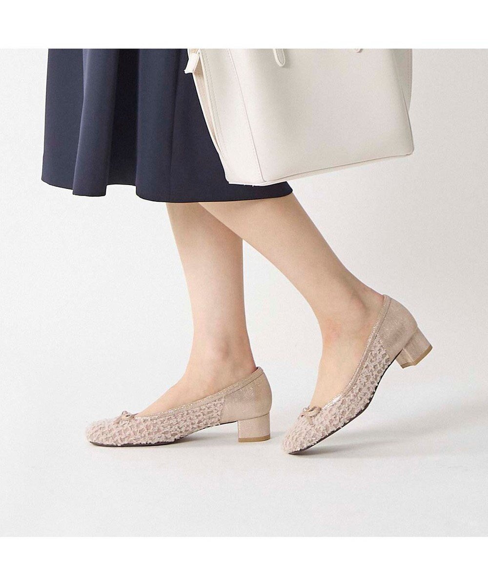 【リズ ラフィーネ/Riz raffinee】のRiz raffinee スクエアトゥリボンパンプス インテリア・キッズ・メンズ・レディースファッション・服の通販 founy(ファニー) ファッション Fashion レディースファッション Fashion for Women エレガント 上品 Elegant オケージョン Occasion Wear 春 Spring クッション Cushion, Throw Pillow シアー Sheer, See-Through シューズ Shoes, Footwear シンプル Simple, Minimal チュール Tulip, Tulip Motif デニム Denim, Jeans Material トレンド Trend, Trending Now バレエ Ballet, Ballet Style フェミニン Feminine, Girly フラット Flat, Flat Shoes ベーシック Basic, Essential リボン Ribbon, Bow レース Lace, Lace Fabric S/S・春夏 SS, Spring/Summer, Warm Season おすすめ Recommended / Our Picks 日本製 Made In Japan 夏 Summer セレモニー Ceremony 入学式 Entrance Ceremony 卒業式 Graduation Ceremony 結婚式 Wedding ビジネス 仕事 通勤 Business / Work / Commuting 2025年 2025 2025春夏・S/S Spring/Summer 2025 SS25 ベージュ|ID: prp329100004870552 ipo3291000000036303526