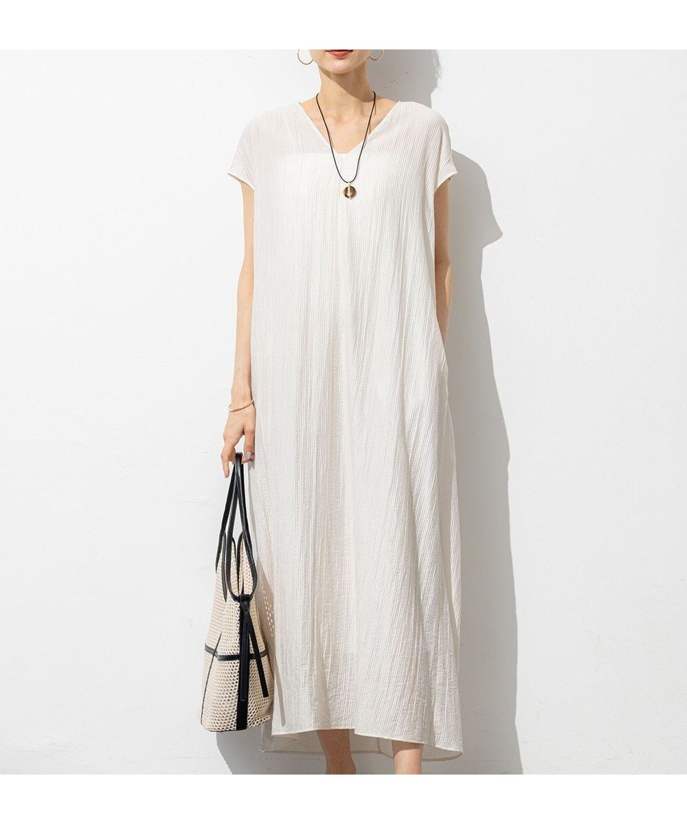 【23区/NIJYUSANKU】の【SLOW/一部店舗限定】ナチュラルピケワッシャー ワンピース インテリア・キッズ・メンズ・レディースファッション・服の通販 founy(ファニー) 　ファッション　Fashion　レディースファッション　Fashion for Women　ワンピース　Dresses　エアリー　Airy Texture　春　Spring　洗える　Machine Washable　ストライプ　Stripe, Striped Pattern　フォルム　Silhouette, Form　ワッシャー　Washer, Crinkled Finish　S/S・春夏　SS, Spring/Summer, Warm Season　夏　Summer　エレガント 上品　Elegant　2025年　2025　2025春夏・S/S　Spring/Summer 2025 SS25　アイボリー系|ID: prp329100004870598 ipo3291000000036303709