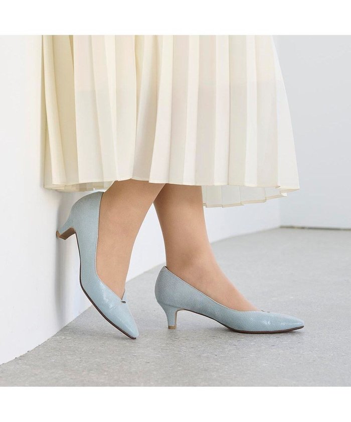 【リズ ラフィーネ/Riz raffinee】のRiz raffinee Vカットリザードプリントパンプス インテリア・キッズ・メンズ・レディースファッション・服の通販 founy(ファニー) https://founy.com/ ファッション Fashion レディースファッション Fashion for Women エレガント 上品 Elegant オケージョン Occasion Wear 春 Spring シンプル Simple, Minimal トレンド Trend, Trending Now 人気 Popular, Best Seller フェミニン Feminine, Girly ベーシック Basic, Essential ライニング Inner Lining, Inner Fabric, Lined S/S・春夏 SS, Spring/Summer, Warm Season 日本製 Made In Japan 夏 Summer 2024年 2024 2024春夏・S/S Spring/Summer 2024 SS24 セレモニー Ceremony 卒業式 Graduation Ceremony ビジネス 仕事 通勤 Business / Work / Commuting |ID: prp329100004870602 ipo3291000000036303739