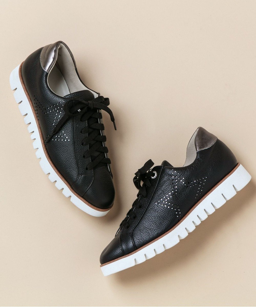 【その他のブランド/Other】のスターパンチングレザースニーカー 人気、トレンドファッション・服の通販 founy(ファニー) 　ファッション　Fashion　レディースファッション　Fashion for Women　インソール　Shoe Insole　クッション　Cushion, Throw Pillow　シューズ　Shoes, Footwear　スニーカー　Sneakers, Trainers　スポーツ　Sports, Activewear　パッチ　Patch, Appliqué　フォーム　Form　メッシュ　Mesh, Net Fabric　ライニング　Inner Lining, Inner Fabric, Lined　おすすめ　Recommended / Our Picks　日本製　Made In Japan　 other-1|ID: prp329100004870703 ipo3291000000036304723