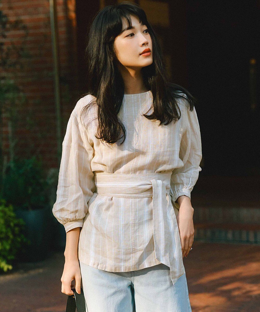 【23区/NIJYUSANKU】の【洗える】LIBECO ベルト付き ブラウス インテリア・キッズ・メンズ・レディースファッション・服の通販 founy(ファニー) 　ファッション　Fashion　レディースファッション　Fashion for Women　トップス・カットソー　Cut & Sew Tops　シャツ・ブラウス・オフィスカジュアル　Elegant Blouses & Button-Ups　ベルト&ウエストマーク　Belts & Waist Accessories　春　Spring　洗える　Machine Washable　ギャザー　Gathered, Ruffled　ストライプ　Stripe, Striped Pattern　フレア　Flare, Flared　ベーシック　Basic, Essential　無地　Plain, Solid Color　リネン　Linen, Linen Fabric　ロング　Long, Long-Length　S/S・春夏　SS, Spring/Summer, Warm Season　夏　Summer　2024年　2024　2024春夏・S/S　Spring/Summer 2024 SS24　ベージュ×ホワイトストライプ|ID: prp329100004871236 ipo3291000000036311707