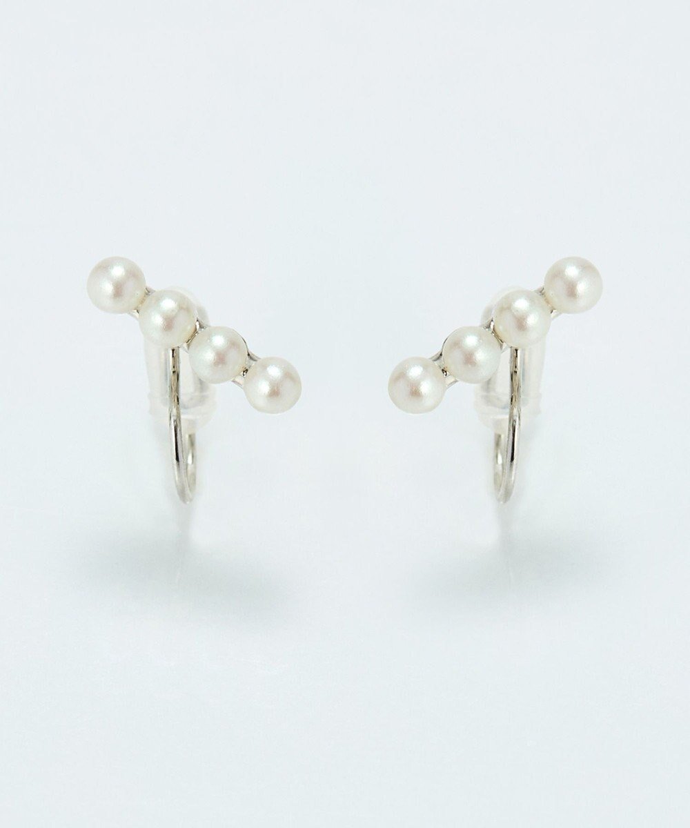 【フィービィー/phoebe】の【痛くないシリーズ/金属アレルギー対応】バランスパールライトフィットイヤリング シルバー 人気、トレンドファッション・服の通販 founy(ファニー) 　ファッション　Fashion　レディースファッション　Fashion for Women　ジュエリー　Jewelry　ファッションリング　Fashion Rings　イヤリング・フープ・ドロップタイプ　Hoop, Drop & Clip Earrings　アクセサリー　Fashion Accessories　イヤリング　Earrings　シルバー　Silver, Metallic Silver　セレモニー　Ceremony　パール　Pearl, Pearl Accent　モチーフ　Motif, Design Theme　エレガント 上品　Elegant　人気　Popular, Best Seller　片耳　One-Ear, Single Earring　軽量　Lightweight, Ultra Light　 other-1|ID: prp329100004871822 ipo3291000000036323132