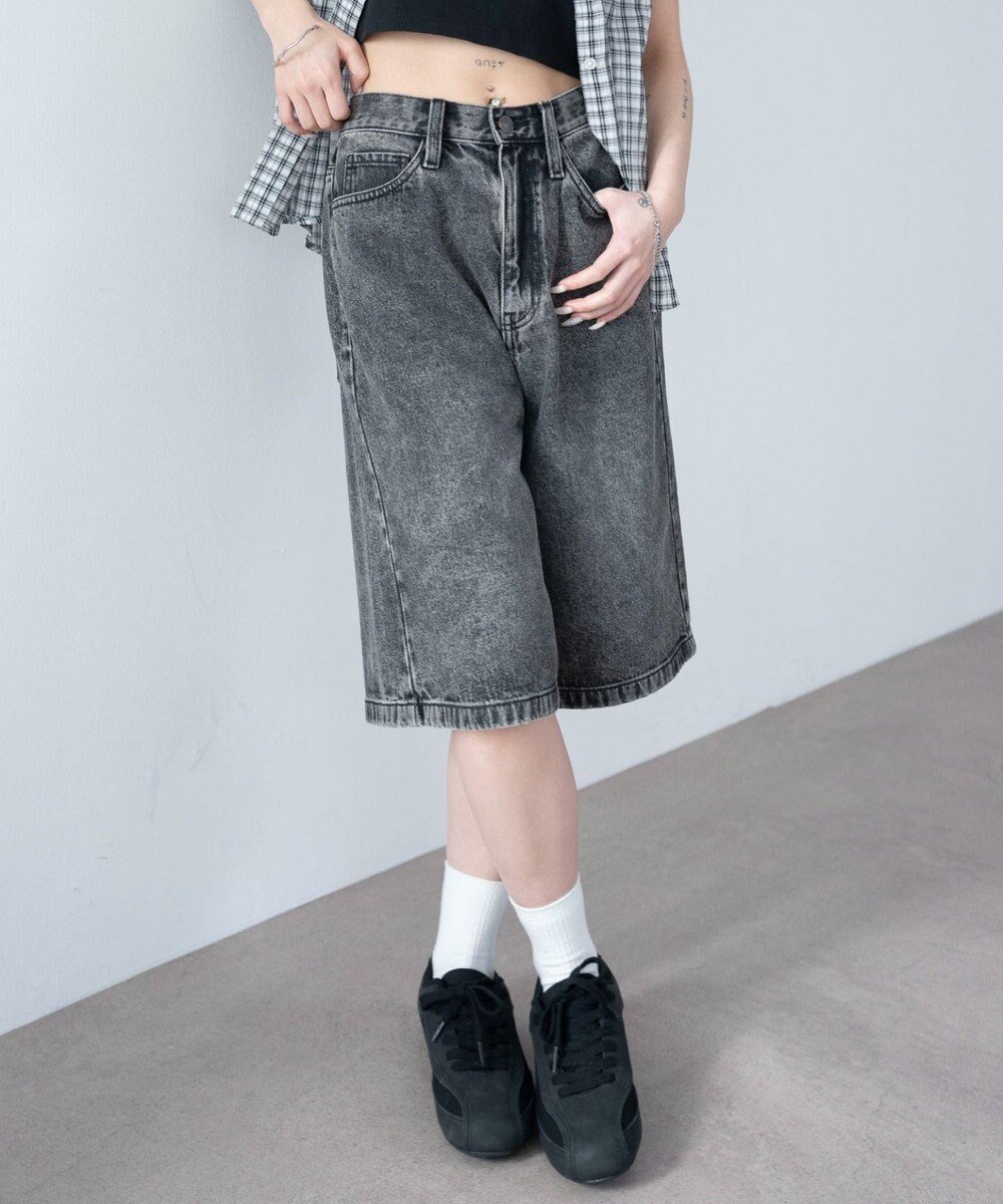 【ウィゴー/WEGO】のデニムハーフパンツ インテリア・キッズ・メンズ・レディースファッション・服の通販 founy(ファニー) 　ファッション　Fashion　レディースファッション　Fashion for Women　パンツ　Pants & Trousers　デニムパンツ・ジーンズ・美脚デニム　Denim Jeans & Pants　ショートパンツ・ハーフパンツ　High-Waisted & Relaxed Shorts　春　Spring　秋　Autumn　コンパクト　Compact, Small Size　サンダル　Sandals, Summer Shoes　ショート　Short, Short Length　シンプル　Simple, Minimal　ジャケット　Jacket, Outerwear　スニーカー　Sneakers, Trainers　スマホ　Smartphone, Mobile Device　タンク　Tank Top, Sleeveless Top　デニム　Denim, Jeans Material　トレンド　Trend, Trending Now　バランス　Balance, Style Balance　ルーズ　Loose, Oversized　S/S・春夏　SS, Spring/Summer, Warm Season　おすすめ　Recommended / Our Picks　夏　Summer　ブラックその他|ID: prp329100004872015 ipo3291000000036326995