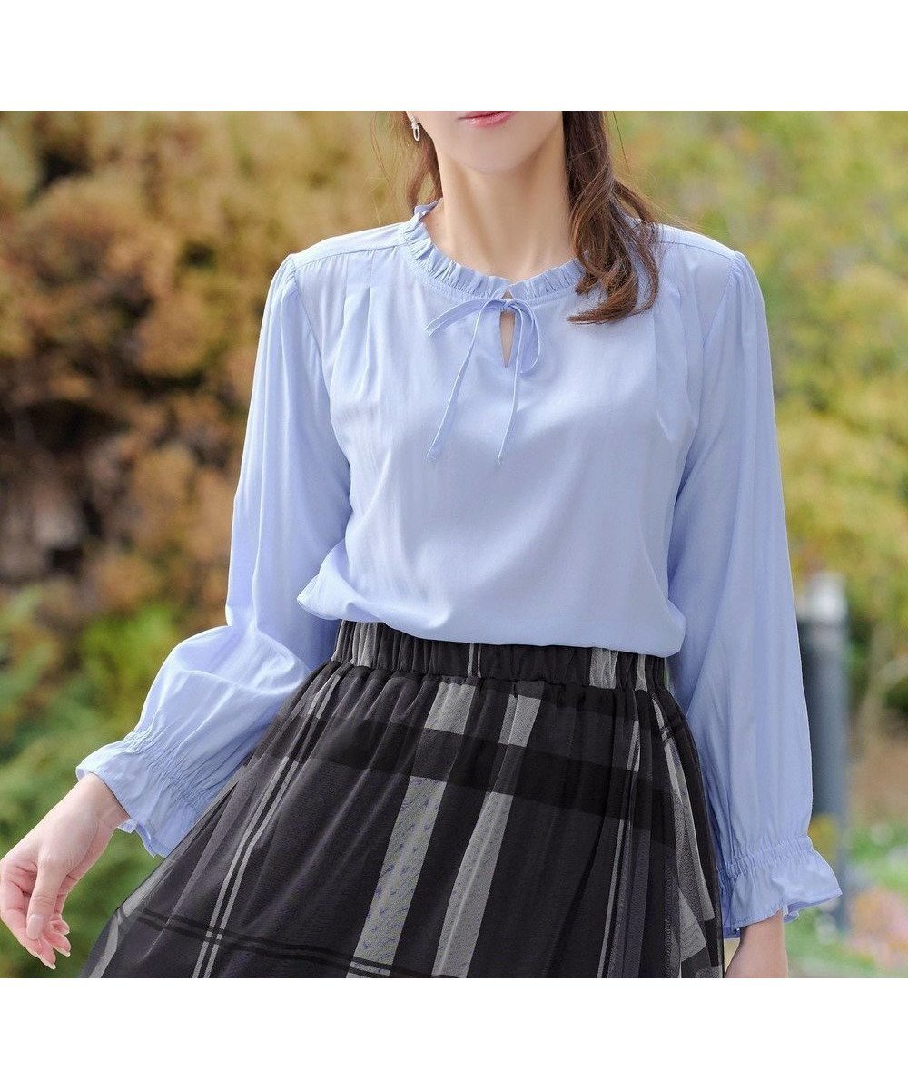 【ティアクラッセ/Tiaclasse】のフリルリボンブラウス インテリア・キッズ・メンズ・レディースファッション・服の通販 founy(ファニー) ファッション Fashion レディースファッション Fashion for Women トップス・カットソー Cut & Sew Tops シャツ・ブラウス・オフィスカジュアル Elegant Blouses & Button-Ups ウォッシャブル Machine Washable 春 Spring 洗える Machine Washable 秋 Autumn ジャケット Jacket, Outerwear スリット Slit, Slit Detail スリーブ Sleeve, Long Sleeve / Short Sleeve なめらか Smooth, Silky Texture バランス Balance, Style Balance フェミニン Feminine, Girly フリル Frill, Ruffle ポケット Pocket, Pocket Detail ラウンド Round, Round Neck リボン Ribbon, Bow ロング Long, Long-Length S/S・春夏 SS, Spring/Summer, Warm Season 夏 Summer エレガント 上品 Elegant ビジネス 仕事 通勤 Business / Work / Commuting サックス|ID: prp329100004872026 ipo3291000000036327032