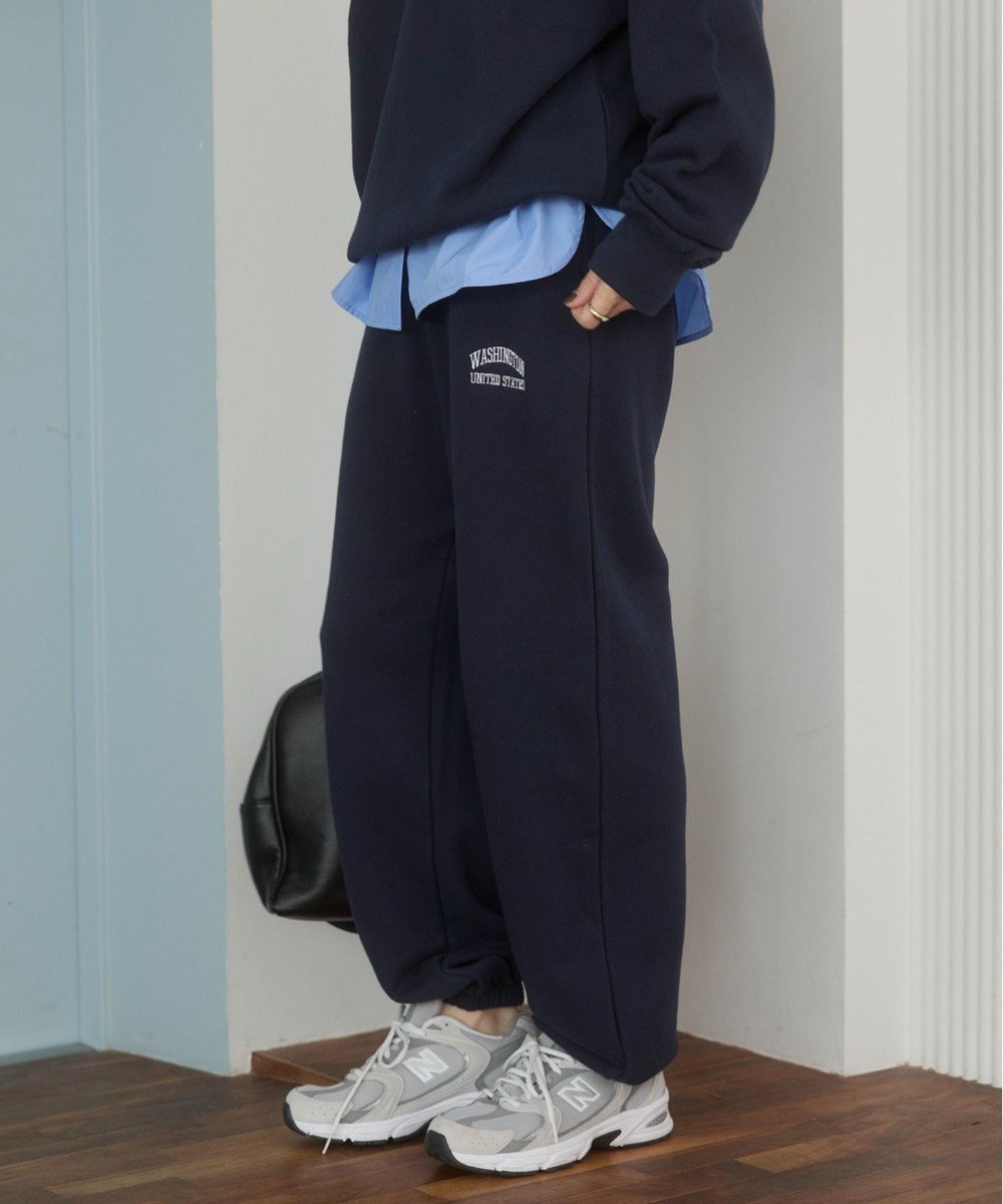【ウィゴー/WEGO】の【ANGIE VINTAGE】ワンポイント刺繍 裏毛 スウェットパンツ インテリア・キッズ・メンズ・レディースファッション・服の通販 founy(ファニー) 　ファッション　Fashion　レディースファッション　Fashion for Women　パンツ　Pants & Trousers　アウトドア　Outdoor Clothing　シンプル　Simple, Minimal　スタイリッシュ　Stylish, Fashionable　セットアップ　Set-Up, Coordinated Outfit　トレンド　Trend, Trending Now　人気　Popular, Best Seller　バランス　Balance, Style Balance　ポケット　Pocket, Pocket Detail　リラックス　Relax, Relaxed Fit　ルーズ　Loose, Oversized　ワンポイント　One Point, Statement Accent　A/W・秋冬　Autumn/Winter　S/S・春夏　SS, Spring/Summer, Warm Season　おすすめ　Recommended / Our Picks　夏　Summer　ネイビー|ID: prp329100004872047 ipo3291000000036327185