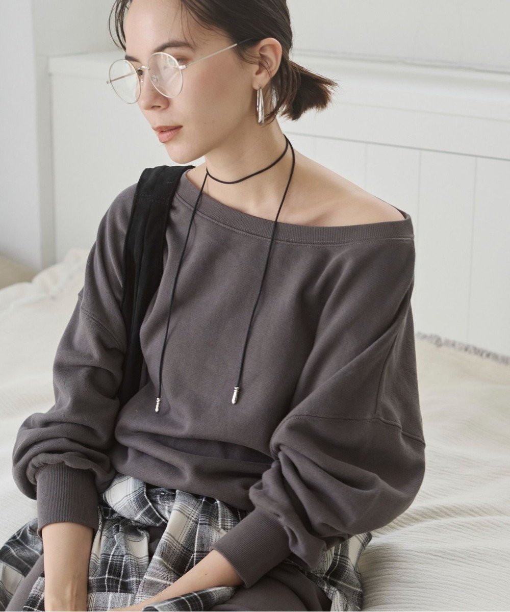 【ウィゴー/WEGO】の【ANGIE VINTAGE/SETUP対応アイテム】オフショルダー裏毛スウェット インテリア・キッズ・メンズ・レディースファッション・服の通販 founy(ファニー) 　ファッション　Fashion　レディースファッション　Fashion for Women　トップス・カットソー　Cut & Sew Tops　レディースパーカー・カジュアルフーディー　Casual Hoodies & Sweatshirts　スウェット・クルーネックトップス　Sweatshirts & Crewnecks / Relaxed Fit Sweat Tops　セットアップ　Matching Sets　レディーストップス・ブラウス　Tops & Blouses / Assorted Women's Tops　イエロー　Yellow　シンプル　Simple, Minimal　スウェット / スエット　Sweatshirt, Sweatwear　スリーブ　Sleeve, Long Sleeve / Short Sleeve　チェーン　Chain, Chain Strap　デコルテ　Décolleté, Neckline　デニム　Denim, Jeans Material　トレンド　Trend, Trending Now　ネックレス　Necklace, Pendant Necklace　ベーシック　Basic, Essential　ミックス　Mix, Mixed Style　ロング　Long, Long-Length　A/W・秋冬　Autumn/Winter　おすすめ　Recommended / Our Picks　スミクロ|ID: prp329100004872049 ipo3291000000036327216