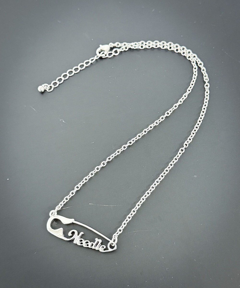 【ウィゴー/WEGO】のLスセーフティピンモチーフネックレス インテリア・キッズ・メンズ・レディースファッション・服の通販 founy(ファニー) 　ファッション　Fashion　レディースファッション　Fashion for Women　ジュエリー　Jewelry　ネックレス　Necklaces & Pendants　おすすめ　Recommended / Our Picks　アクセサリー　Fashion Accessories　スマホ　Smartphone, Mobile Device　チェーン　Chain, Chain Strap　ネックレス　Necklace, Pendant Necklace　フォルム　Silhouette, Form　モチーフ　Motif, Design Theme　柄3|ID: prp329100004872283 ipo3291000000036337719