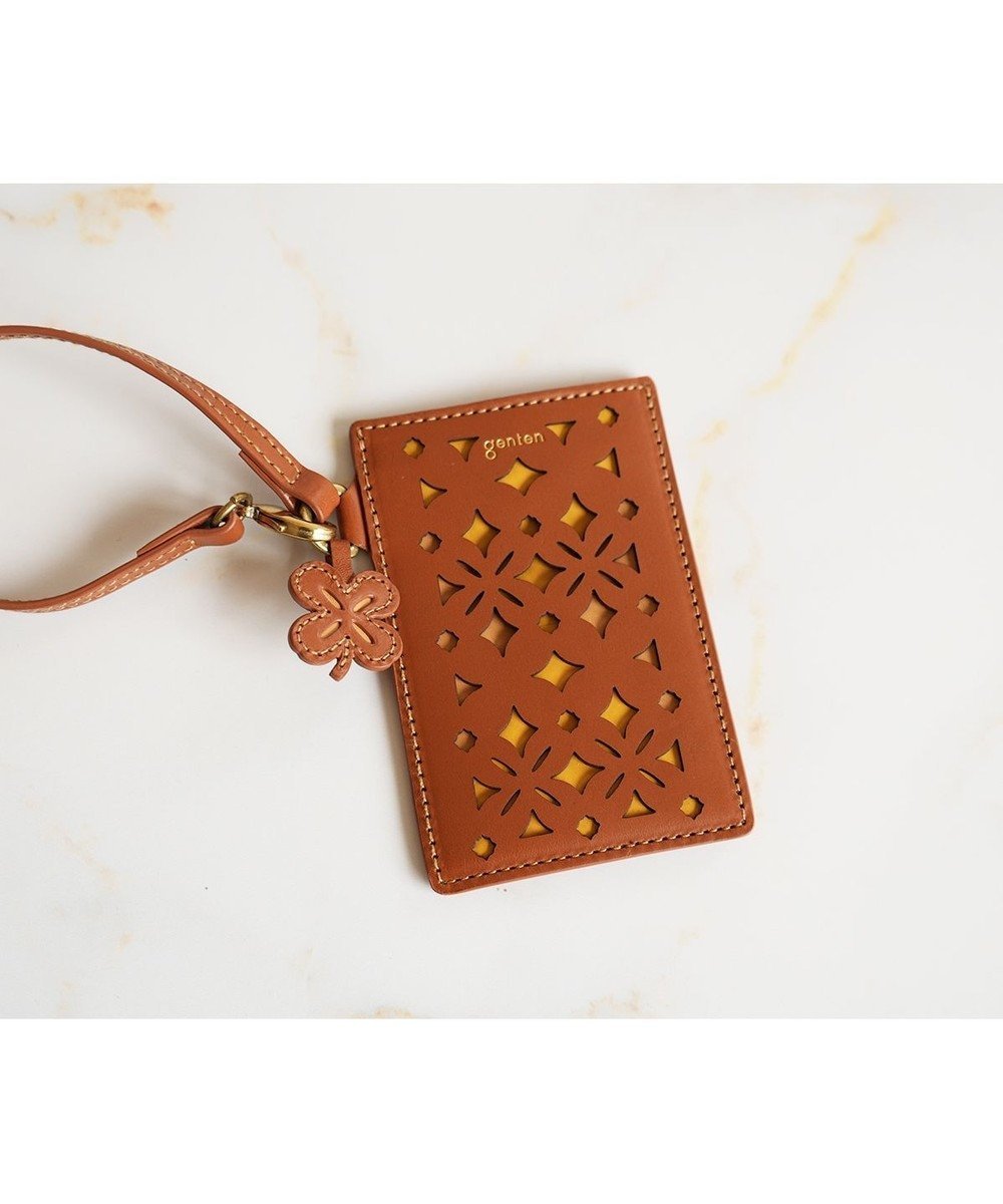 【ゲンテン/genten】のクアドリフォリオ パスケース 人気、トレンドファッション・服の通販 founy(ファニー) 　ファッション　Fashion　レディースファッション　Fashion for Women　ミニ財布・二つ折り財布　Wallets & Card Cases　パターン　Pattern, Design Print　ポケット　Pocket, Pocket Detail　モチーフ　Motif, Design Theme　ラップ　Wrap, Wrap Design　ワーク　Workwear, Utility Style　春　Spring　財布　Wallet, Purse　 other-1|ID: prp329100004872286 ipo3291000000036337726