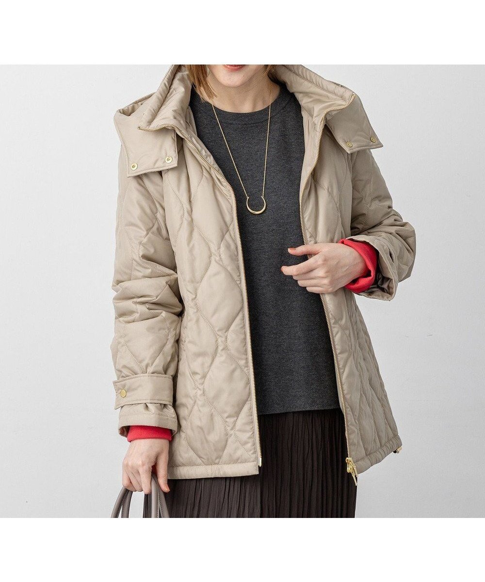 【23区/NIJYUSANKU】の中綿パディング フード2WAY アウター インテリア・キッズ・メンズ・レディースファッション・服の通販 founy(ファニー) 　ファッション　Fashion　レディースファッション　Fashion for Women　アウター　Coat / Outerwear Collection　コート・ロングコート・ピーコート　Long Coats, Peacoats & More　レディースジャケット・軽アウター　Jackets　コンパクト　Compact, Small Size　ジャケット　Jacket, Outerwear　タフタ　Taffeta, Structured Fabric　ダウン　Down, Puffer　フロント　Front, Front Design　ボトム　Bottoms, Lower Wear　A/W・秋冬　Autumn/Winter　冬　Winter / This Winter　エレガント 上品　Elegant　2025年　2025　2025-2026秋冬・A/W　Autumn/Winter 2025–26 AW25–26　ベージュ系|ID: prp329100004874359 ipo3291000000036357180