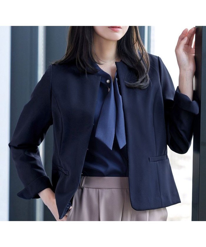 【ティアクラッセ/Tiaclasse】の【ダブルクロス】ノーカラージャケット インテリア・キッズ・メンズ・レディースファッション・服の通販 founy(ファニー) https://founy.com/ ファッション Fashion レディースファッション Fashion for Women アウター Coat / Outerwear Collection レディースジャケット・軽アウター Jackets ノーカラージャケット / シンプル上品コーデ Collarless Jackets アクセサリー Fashion Accessories ウォッシャブル Machine Washable 春 Spring 秋 Autumn ジャケット Jacket, Outerwear スリット Slit, Slit Detail スーツ Suit, Formalwear ダブル Double, Double-Breasted フォルム Silhouette, Form フォーマル Formal, Dressy ポケット Pocket, Pocket Detail 冬 Winter / This Winter A/W・秋冬 Autumn/Winter S/S・春夏 SS, Spring/Summer, Warm Season 夏 Summer セレモニー Ceremony 入学式 Entrance Ceremony 卒業式 Graduation Ceremony ビジネス 仕事 通勤 Business / Work / Commuting |ID: prp329100004877139 ipo3291000000036380456