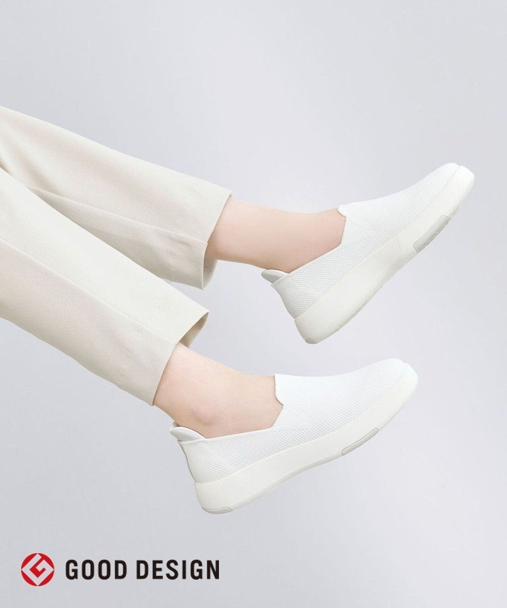 【ステッピ/steppi】の【撥水/抗菌防臭】多機能ニットシューズ(ウィメンズ向け) インテリア・キッズ・メンズ・レディースファッション・服の通販 founy(ファニー) 　ファッション　Fashion　レディースファッション　Fashion for Women　インソール　Shoe Insole　厚底　Platform Shoes　洗える　Machine Washable　クッション　Cushion, Throw Pillow　抗菌　Antibacterial, Bacteria-Resistant　軽量　Lightweight, Ultra Light　シューズ　Shoes, Footwear　シンプル　Simple, Minimal　スニーカー　Sneakers, Trainers　ソックス　Socks, Hosiery　ハーフ　Half, Half-Length　バランス　Balance, Style Balance　フィット　Fit, Slim Fit　フォルム　Silhouette, Form　ランニング　Running, Running Wear, Activewear, Jogging　おすすめ　Recommended / Our Picks　夏　Summer　ホワイト|ID: prp329100004877400 ipo3291000000036383677