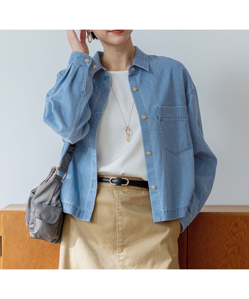 【23区/NIJYUSANKU】のライトダンガリー デニムショートシャツ インテリア・キッズ・メンズ・レディースファッション・服の通販 founy(ファニー) 　ファッション　Fashion　レディースファッション　Fashion for Women　トップス・カットソー　Cut & Sew Tops　シャツ・ブラウス・オフィスカジュアル　Elegant Blouses & Button-Ups　春　Spring　ショート　Short, Short Length　デニム　Denim, Jeans Material　定番　Standard, Basic Item　ポケット　Pocket, Pocket Detail　ワイド　Wide, Wide Fit　S/S・春夏　SS, Spring/Summer, Warm Season　夏　Summer　エレガント 上品　Elegant　2026年　2026　ターコイズブルー系|ID: prp329100004877412 ipo3291000000036383753