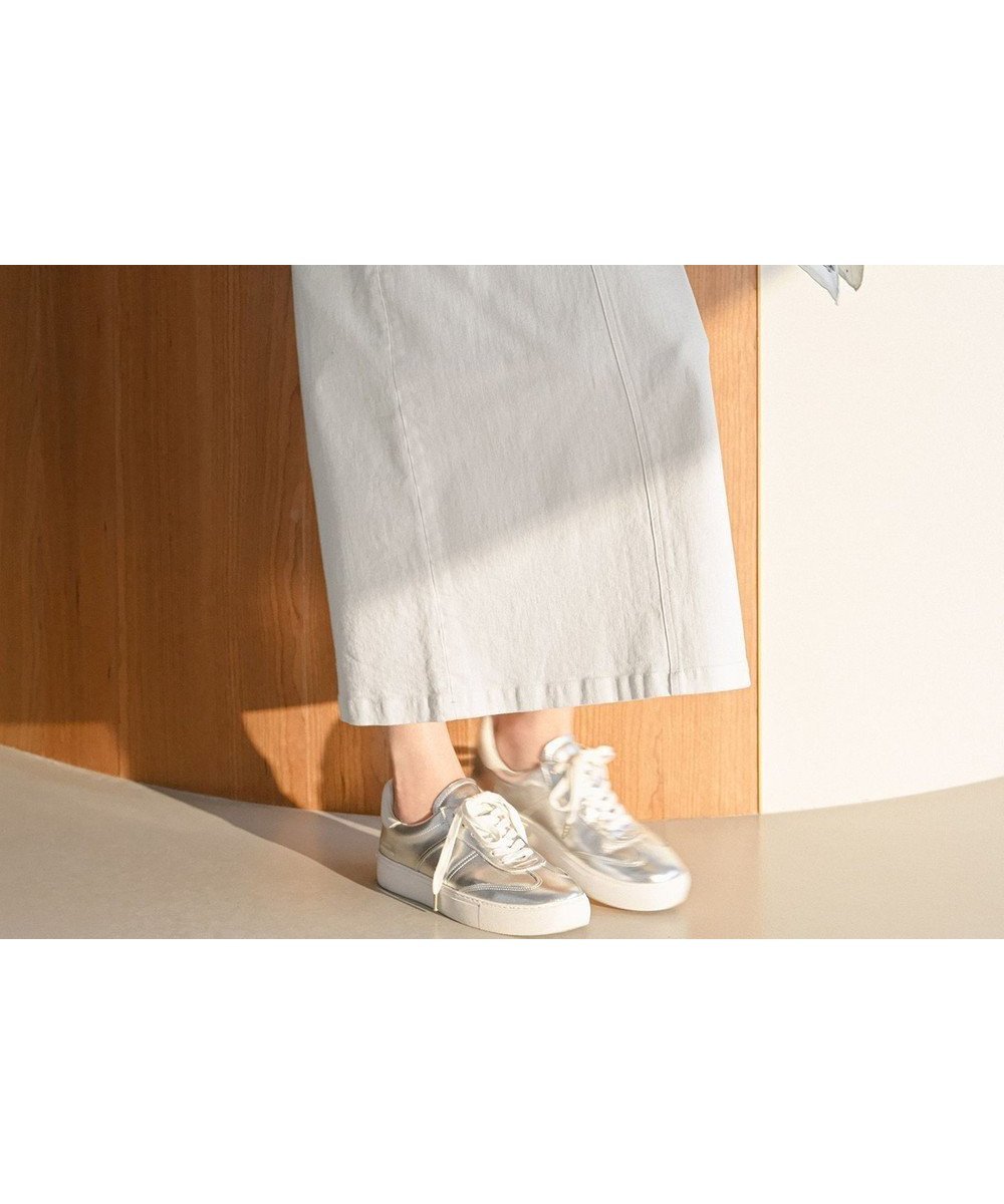 【23区/NIJYUSANKU】の23区DENIM Iライン デニムスカート インテリア・キッズ・メンズ・レディースファッション・服の通販 founy(ファニー) 　ファッション　Fashion　レディースファッション　Fashion for Women　スカート　Skirts　デニムスカート・カジュアルスカート　Denim Skirts　シンプル　Simple, Minimal　ストレッチ　Stretch, Stretchy Fabric　ストレート　Straight, Straight Cut　デニム　Denim, Jeans Material　定番　Standard, Basic Item　フィット　Fit, Slim Fit　A/W・秋冬　Autumn/Winter　S/S・春夏　SS, Spring/Summer, Warm Season　夏　Summer　2026年　2026　ホワイト系|ID: prp329100004877417 ipo3291000000036383777