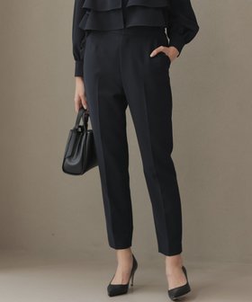 【組曲/KUMIKYOKU】の【KUMIKYOKU NAVY】コンフォータブルドレープ フリルテーパードパンツ 人気、トレンドファッション・服の通販 founy(ファニー) ファッション Fashion レディースファッション Fashion for Women パンツ Pants & Trousers オケージョン Occasion Wear コレクション Collection, Seasonal Line ジャケット Jacket, Outerwear チャーム Charm, Pendant フェミニン Feminine, Girly フォルム Silhouette, Form フォーマル Formal, Dressy フリル Frill, Ruffle ベスト Vest, Waistcoat ポケット Pocket, Pocket Detail A/W・秋冬 Autumn/Winter 2022年 2022 S/S・春夏 SS, Spring/Summer, Warm Season 2022-2023秋冬・A/W Autumn/Winter 2022–23 AW22–23 夏 Summer エレガント 上品 Elegant セレモニー Ceremony 入学式 Entrance Ceremony 卒業式 Graduation Ceremony ビジネス 仕事 通勤 Business / Work / Commuting |ID:prp329100004877896