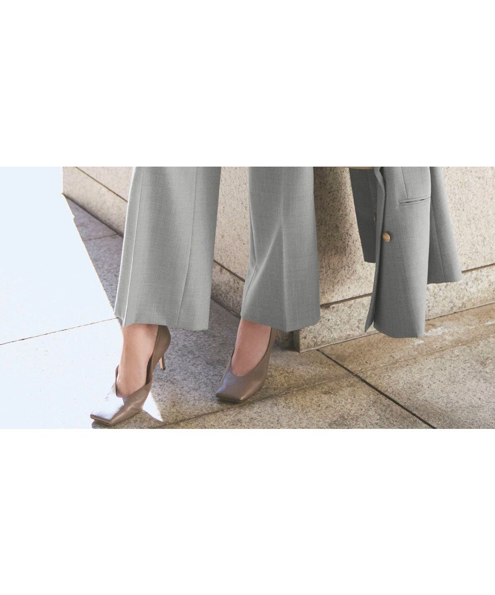 【23区/NIJYUSANKU】の【VERY・Oggi掲載】TWギャバジン ワイドパンツ インテリア・キッズ・メンズ・レディースファッション・服の通販 founy(ファニー) 　雑誌掲載アイテム　Magazine Picks & Fashion Features　ファッション雑誌　Fashion Magazines　ヴェリィ　VERY　オッジ　Oggi　ファッション　Fashion　レディースファッション　Fashion for Women　パンツ　Pants & Trousers　春　Spring　カーディガン　Cardigan, Knitwear　ギャザー　Gathered, Ruffled　3月号　March Issue　ジャケット　Jacket, Outerwear　スマート　Smart, Elegant　スーツ　Suit, Formalwear　センター　Center, Center Line　雑誌　Magazine, Fashion Magazine　ツイル　Twist, Twisted Detail　テーラード　Tailored, Tailored Fit　フォルム　Silhouette, Form　フロント　Front, Front Design　マニッシュ　Mannish, Boyish　ワイド　Wide, Wide Fit　S/S・春夏　SS, Spring/Summer, Warm Season　夏　Summer　エレガント 上品　Elegant　2026年　2026　ライトグレー系|ID: prp329100004880076 ipo3291000000036416368