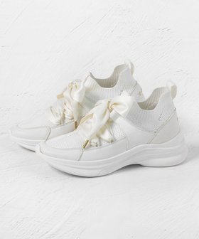 【トッカ/TOCCA】のPOINT OF GLITTER KNIT SNEAKERS スニーカー 人気、トレンドファッション・服の通販 founy(ファニー) ファッション Fashion レディースファッション Fashion for Women トップス・カットソー Cut & Sew Tops ニット Knit Tops & Sweaters サテン Satin, Glossy Fabric スニーカー Sneakers, Trainers トレンド Trend, Trending Now フィット Fit, Slim Fit リボン Ribbon, Bow リュクス Luxury, Elegant, High-End, Chic ロマンティック Romantic, Feminine Style エレガント 上品 Elegant 厚底 Platform Shoes |ID:prp329100004880087