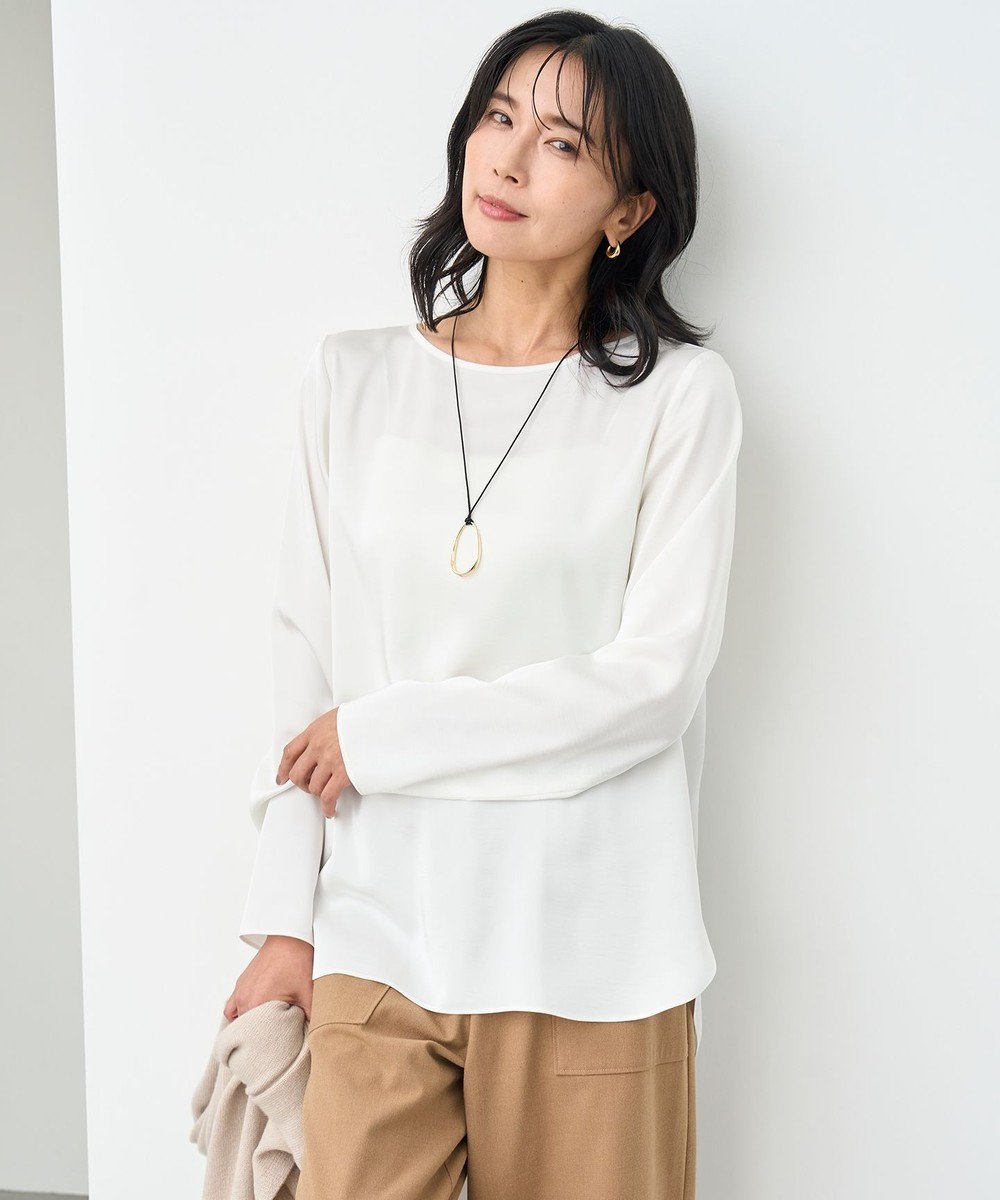 【アンフィーロ 自由区/UNFILO】のサテン レイヤードブラウス 人気、トレンドファッション・服の通販 founy(ファニー) 　ファッション　Fashion　レディースファッション　Fashion for Women　トップス・カットソー　Cut & Sew Tops　シャツ・ブラウス・オフィスカジュアル　Elegant Blouses & Button-Ups　インナー　Innerwear　サテン　Satin, Glossy Fabric　シンプル　Simple, Minimal　スウェット / スエット　Sweatshirt, Sweatwear　ストレッチ　Stretch, Stretchy Fabric　デコルテ　Décolleté, Neckline　バランス　Balance, Style Balance　ラウンド　Round, Round Neck　A/W・秋冬　Autumn/Winter　エレガント 上品　Elegant　新作・新入荷　New Arrivals / New In　 other-1|ID: prp329100004881054 ipo3291000000036432227