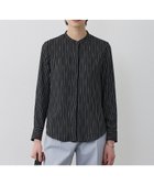 【アイシービー/iCB】の【新色追加・WEB限定カラーあり】BackSatinAmunzen バンドカラーブラウス ブラックベース×ストライプチェーン柄|ID: prp329100004881158 ipo3291000000036432951